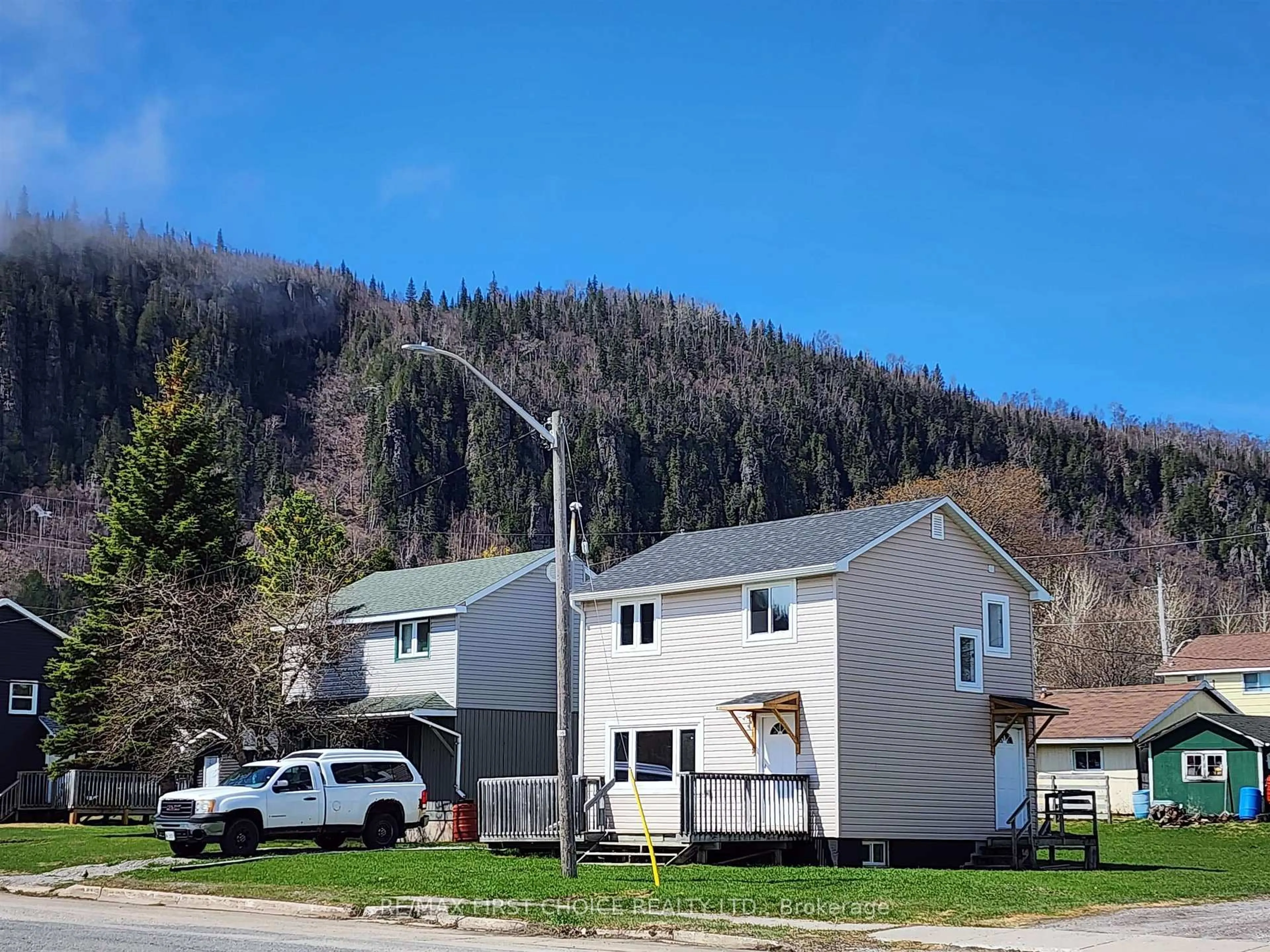 A pic from outside/outdoor area/front of a property/back of a property/a pic from drone, mountain view for 5 Crutchfield Ave, Red Rock Ontario P0T 2P0