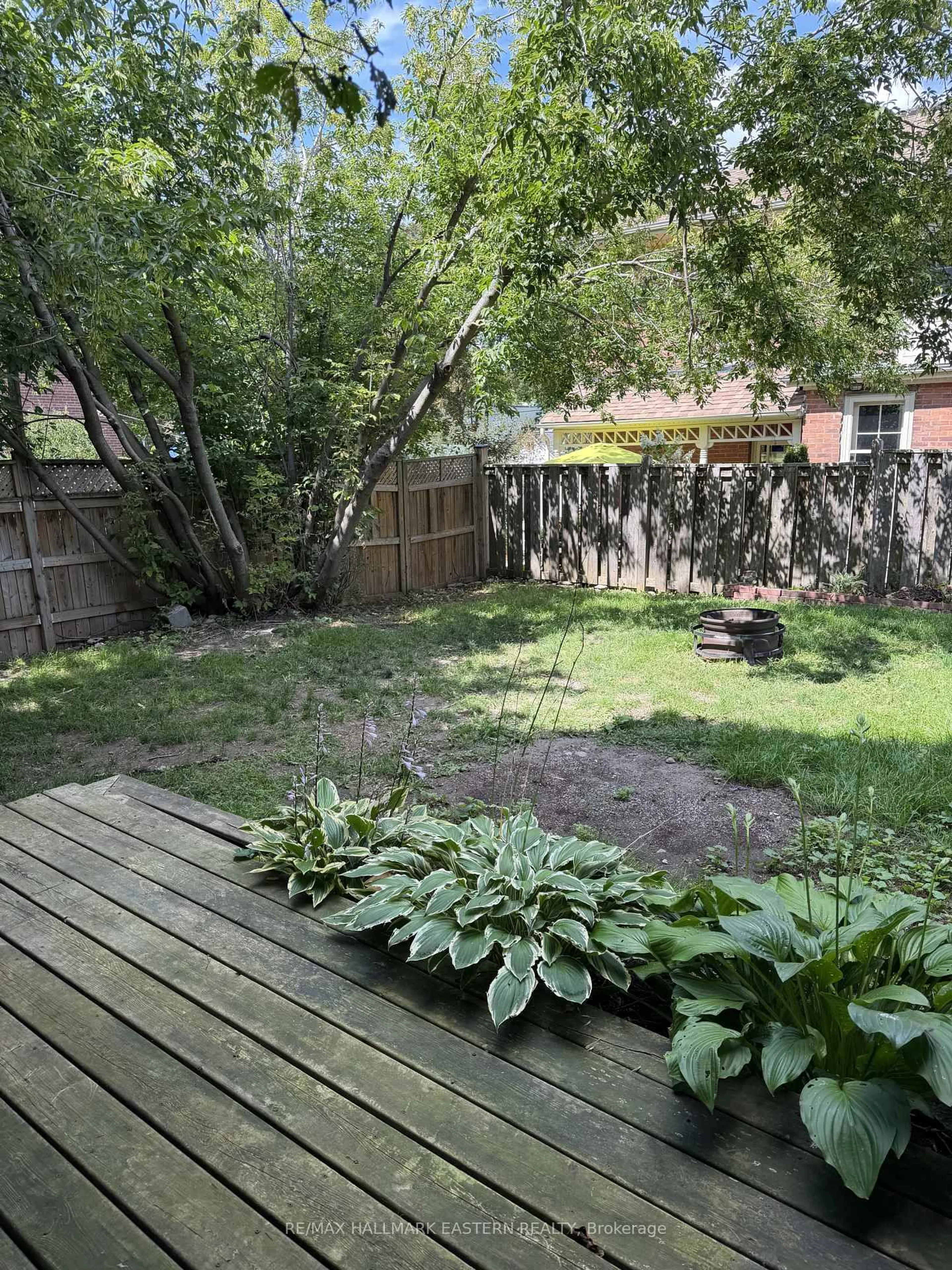 Patio, unknown for 194 London St, Peterborough Ontario K9H 2Y9