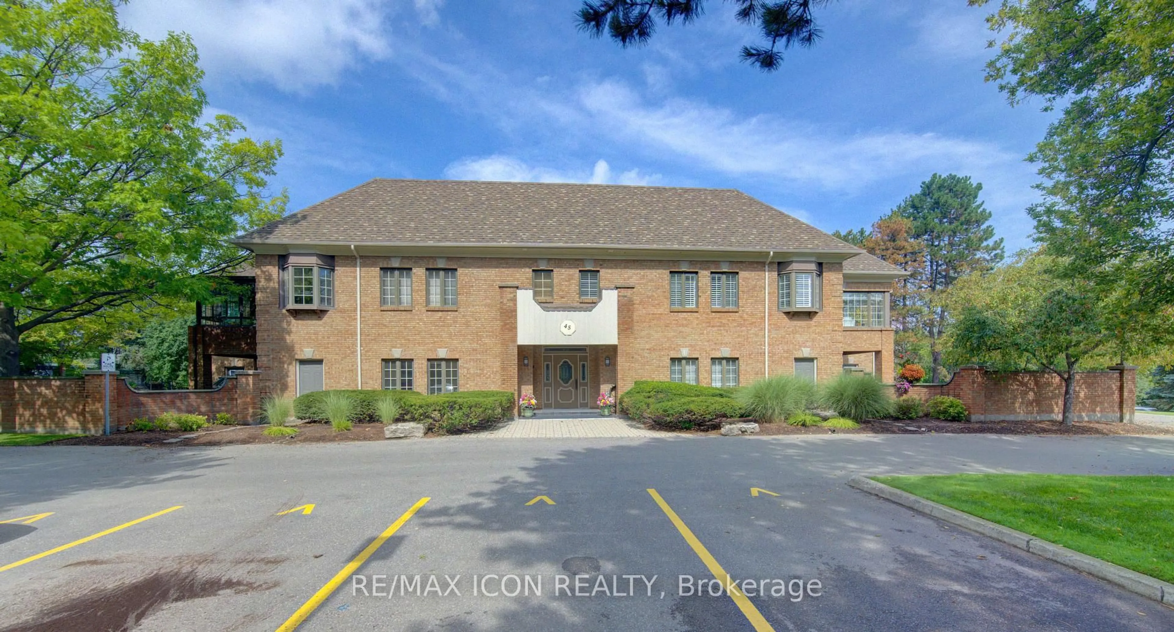 Unknown for 45 Blue Springs Dr #31, Waterloo Ontario N2J 4P1
