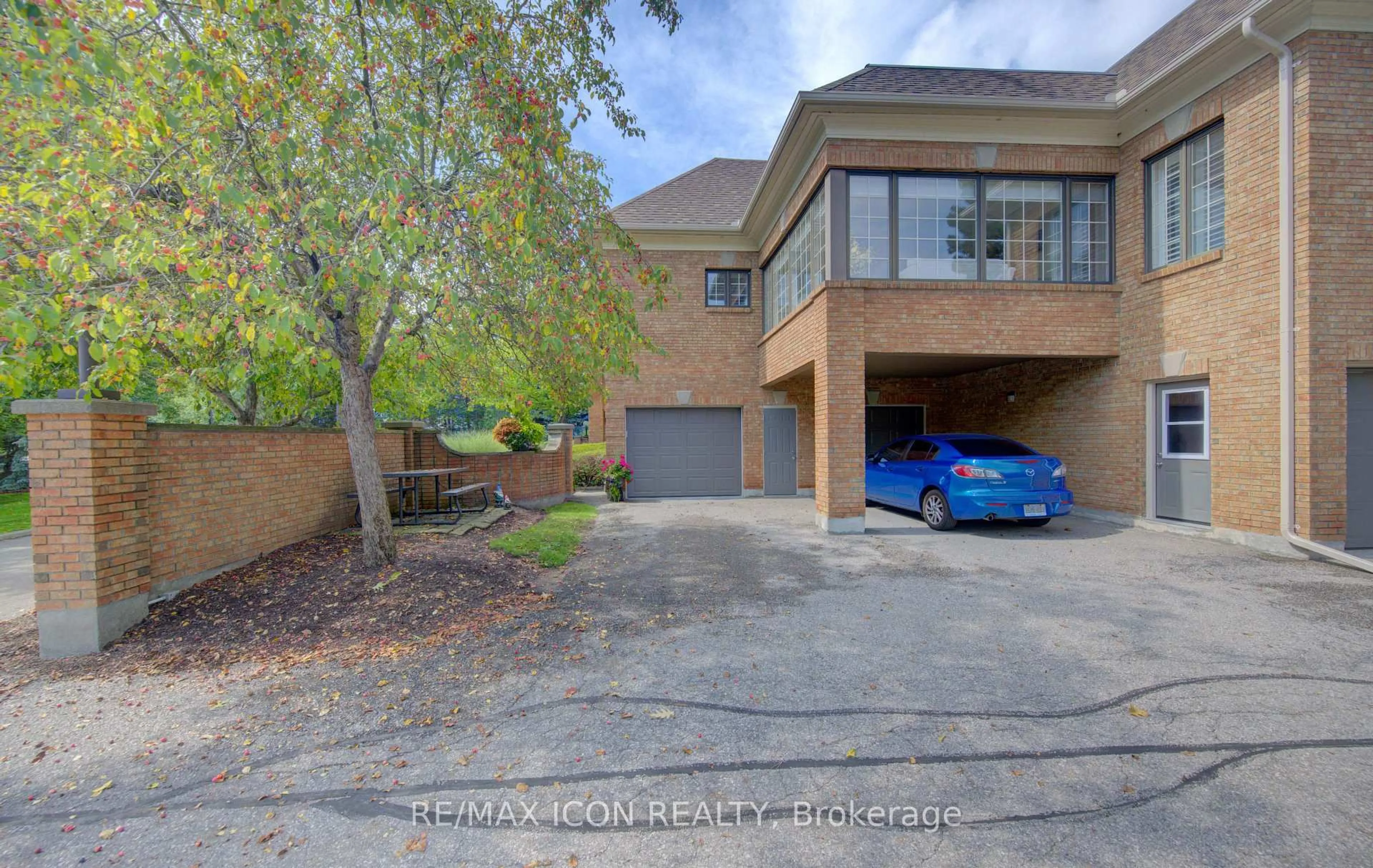 Home with brick exterior material, street for 45 Blue Springs Dr #31, Waterloo Ontario N2J 4P1