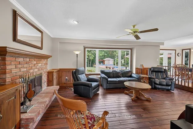109 Maple Dr, Hamilton 5