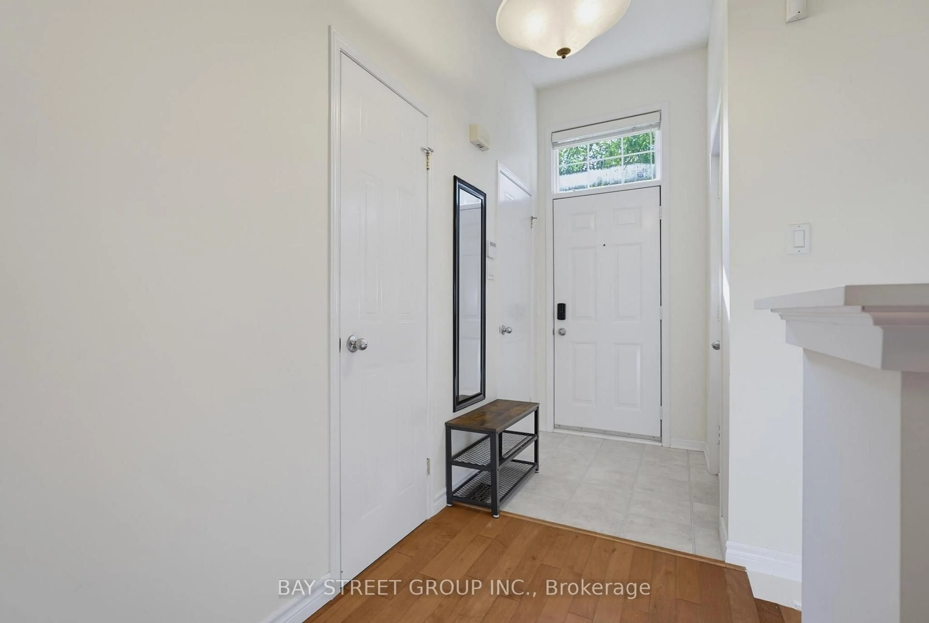 Indoor entryway for 270 North Centre Rd #11, London North Ontario N6G 5E2