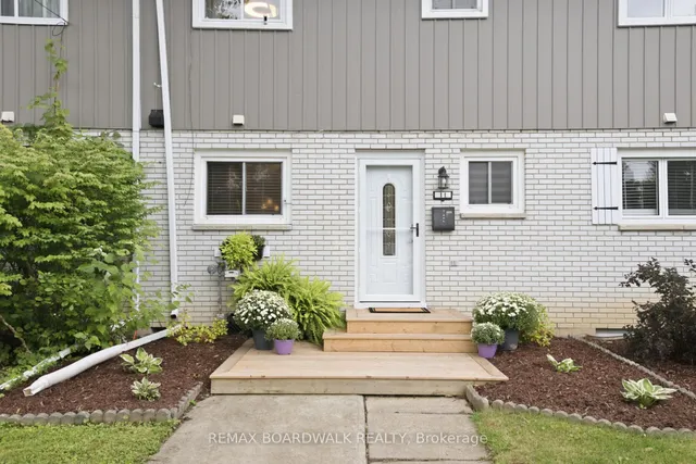 11 Maple Ave, Brockville 3