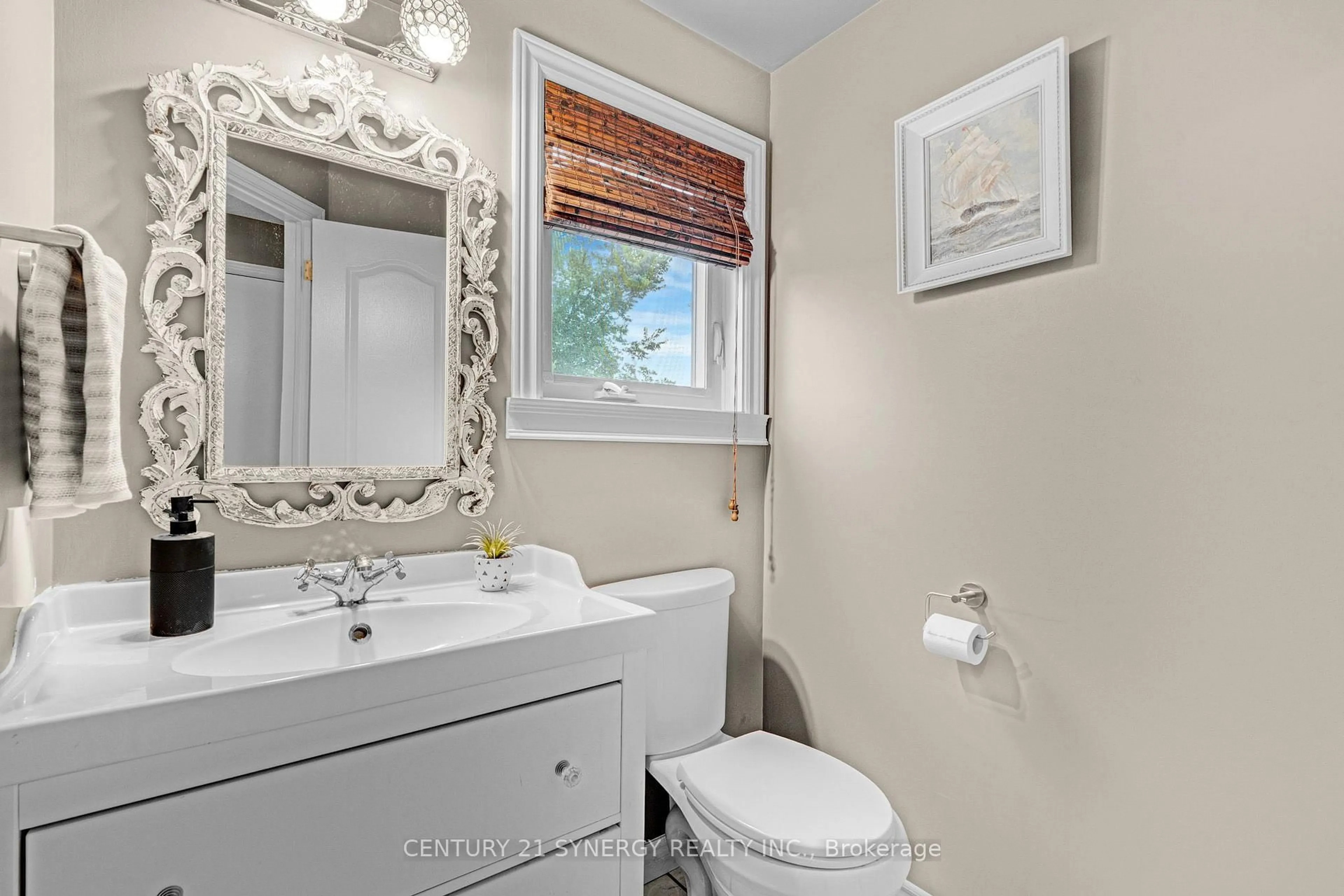 Standard bathroom, ceramic/tile floor for 1932 Ashmont St, Ottawa Ontario K1C 7B9