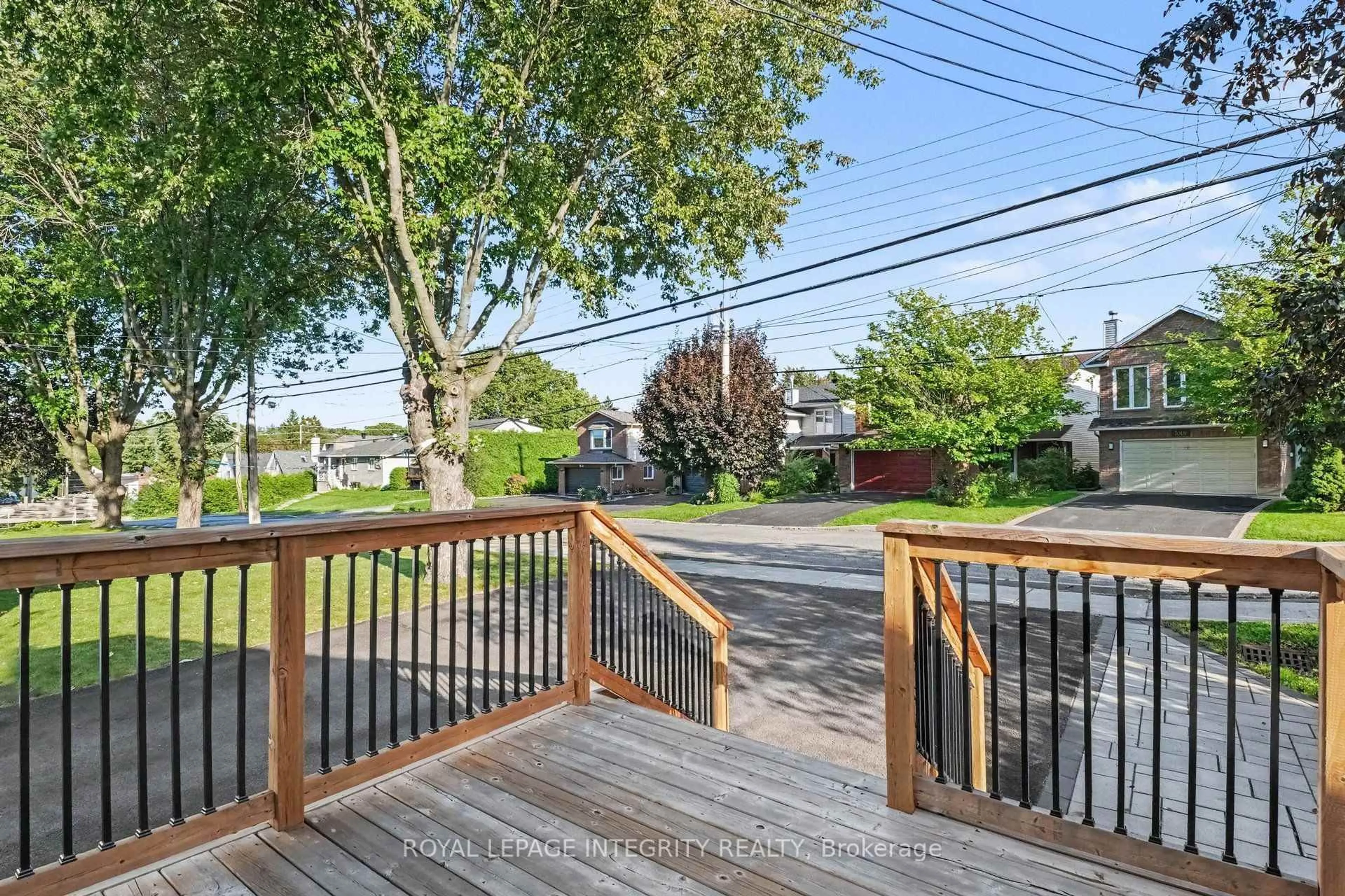 Patio, street for 7009 Notre Dame St, Ottawa Ontario K1C 1H8
