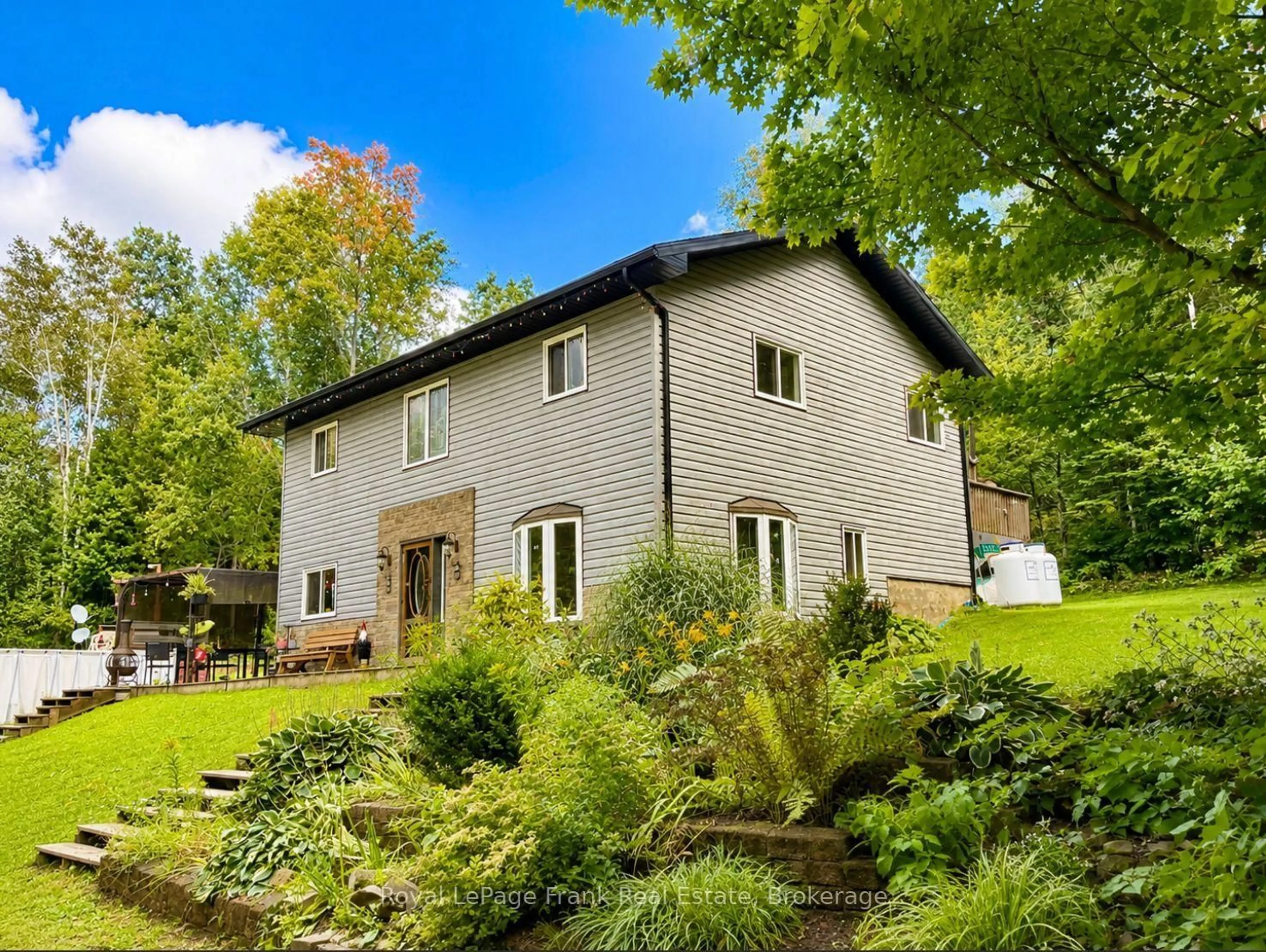 A pic from outside/outdoor area/front of a property/back of a property/a pic from drone, building for 1630 Musclow Greenview Rd, Bancroft Ontario K0L 1C0