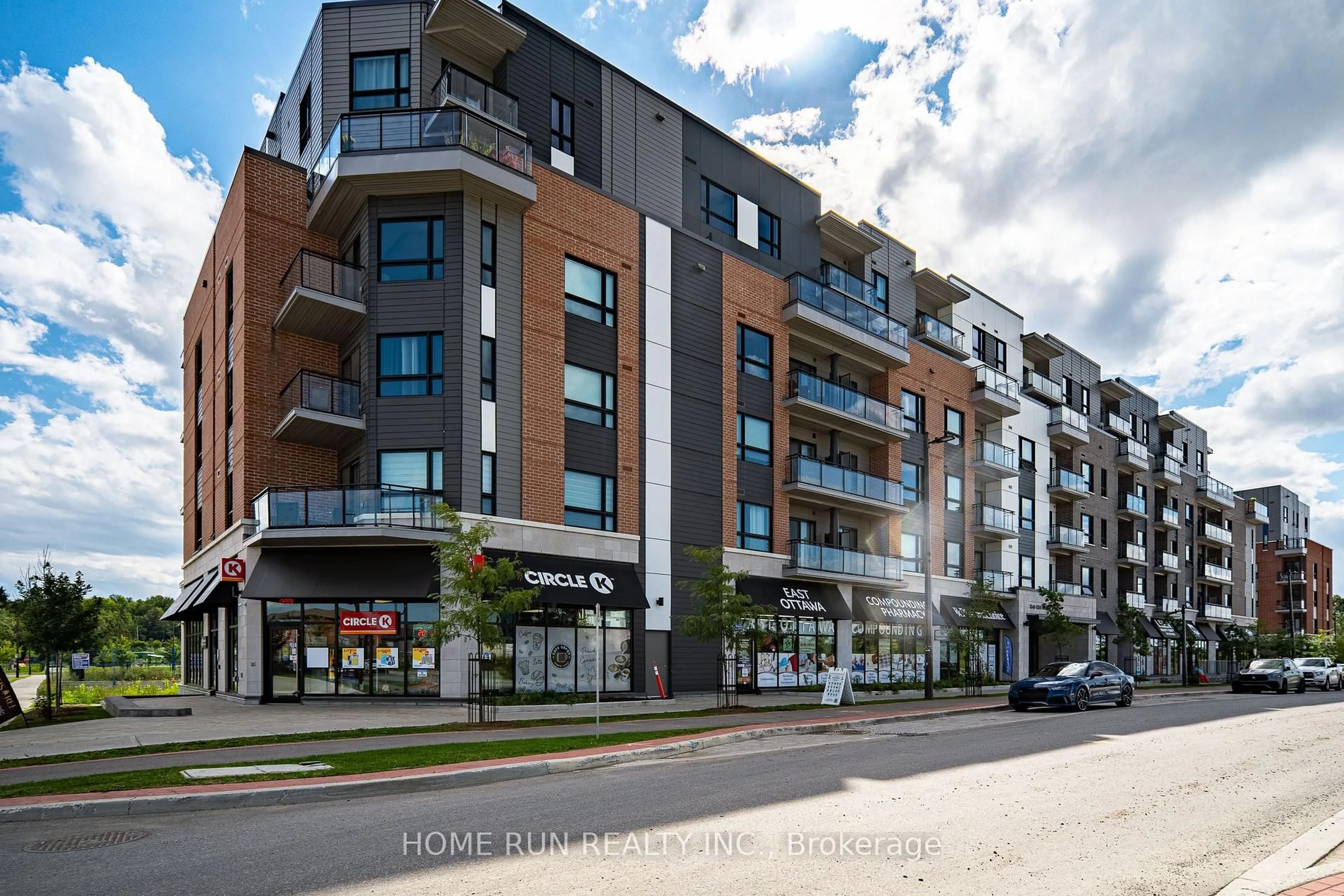 Unknown for 1350 Hemlock Rd #320, Ottawa Ontario K1K 5C2