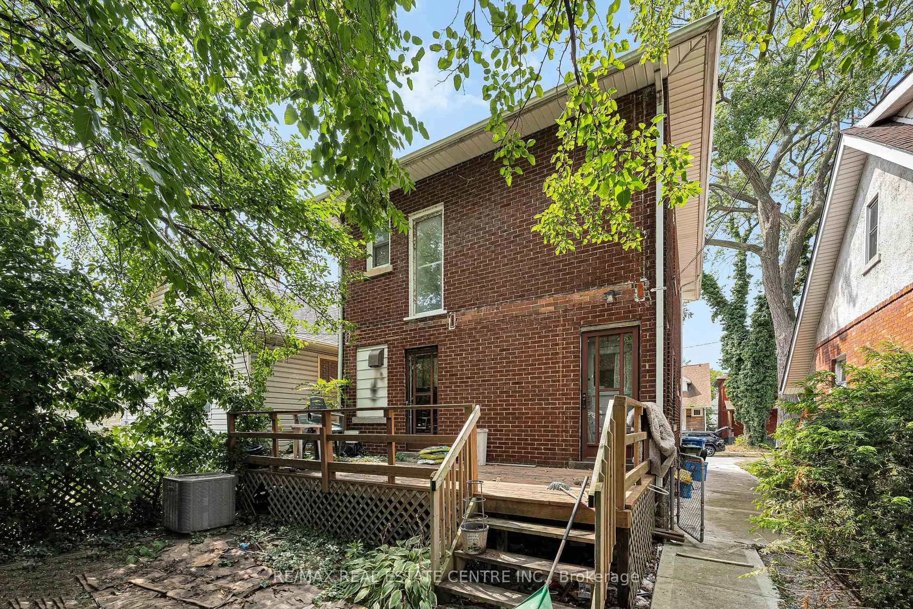 Home with brick exterior material, street for 374 Josephine Ave, Windsor Ontario N9B 2L1