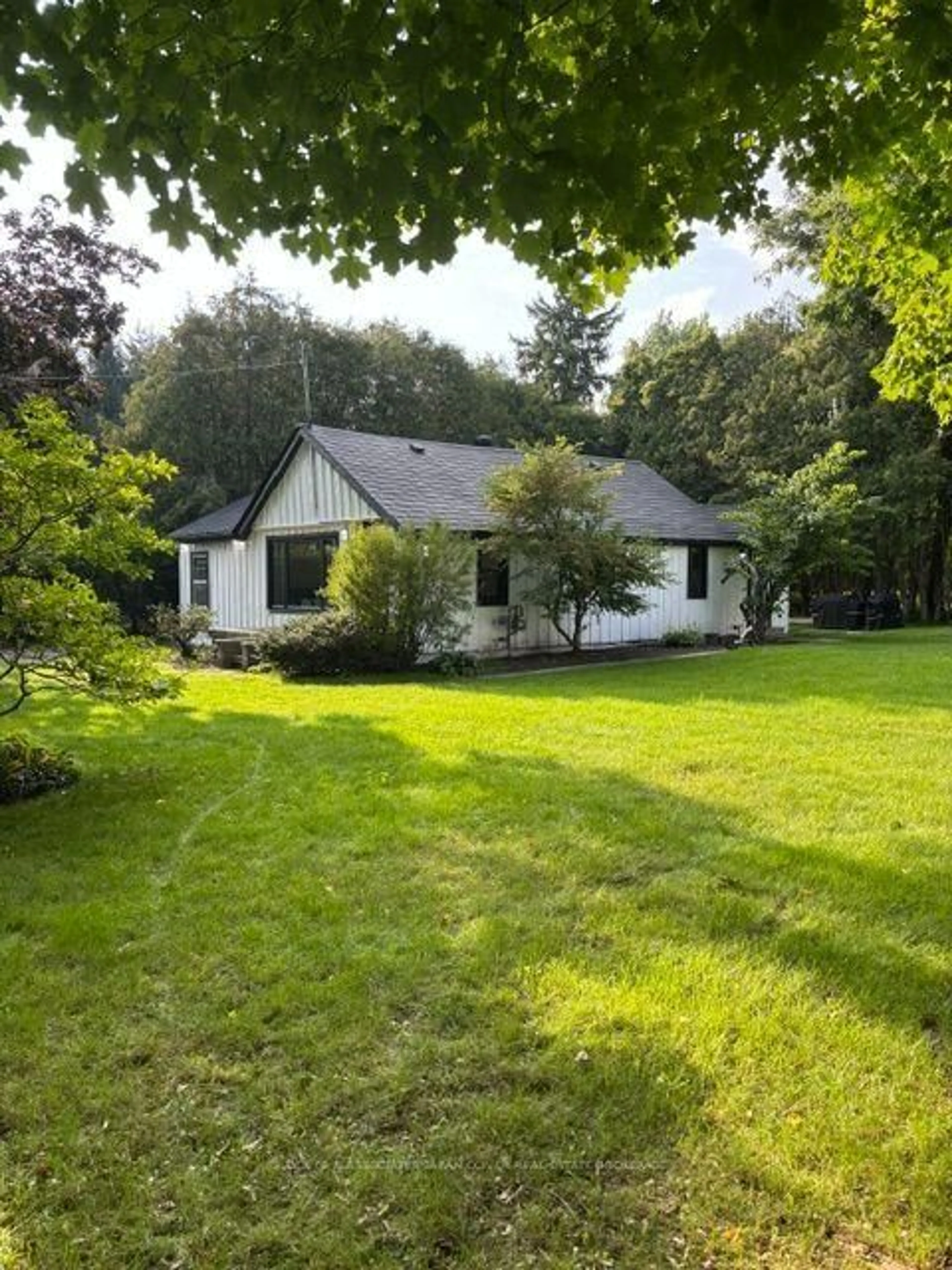 Unknown for 1847 Hwy 3, Norfolk Ontario N4B 2W6
