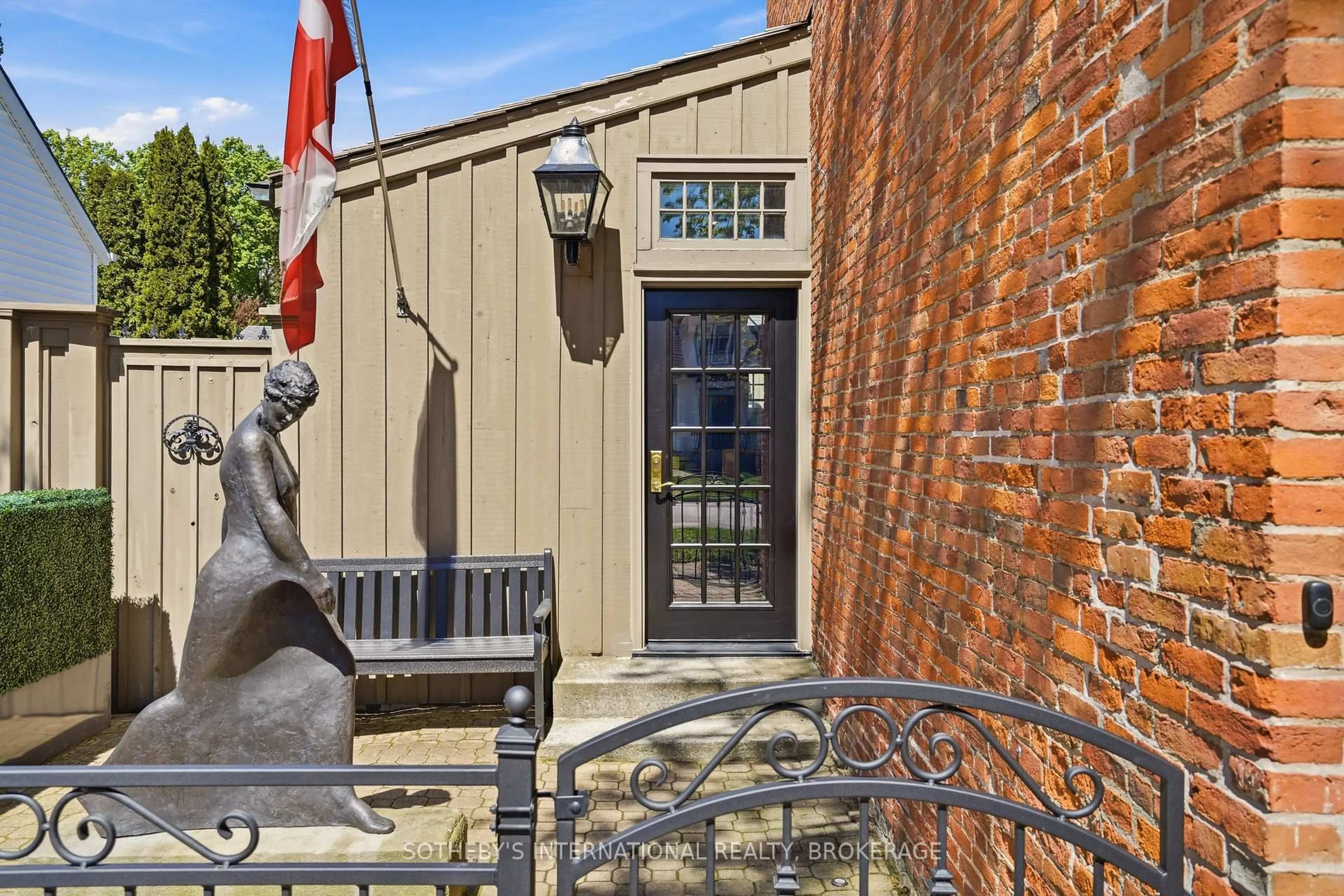 Patio, street for 55 Prideaux St, Niagara-on-the-Lake Ontario L0S 1J0