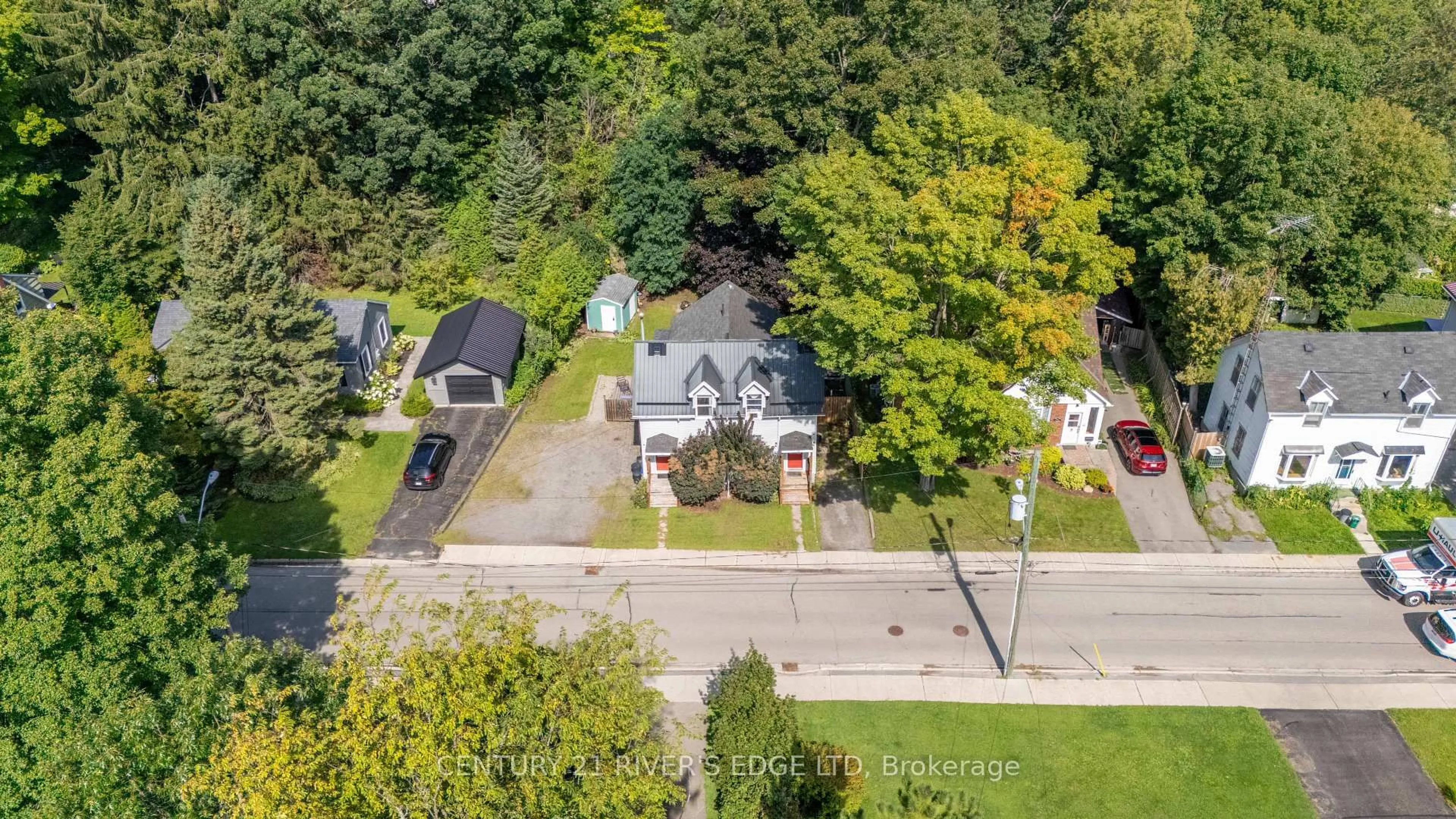 A pic from outside/outdoor area/front of a property/back of a property/a pic from drone, street for 54 Hartley St, Brockville Ontario K6V 3N5