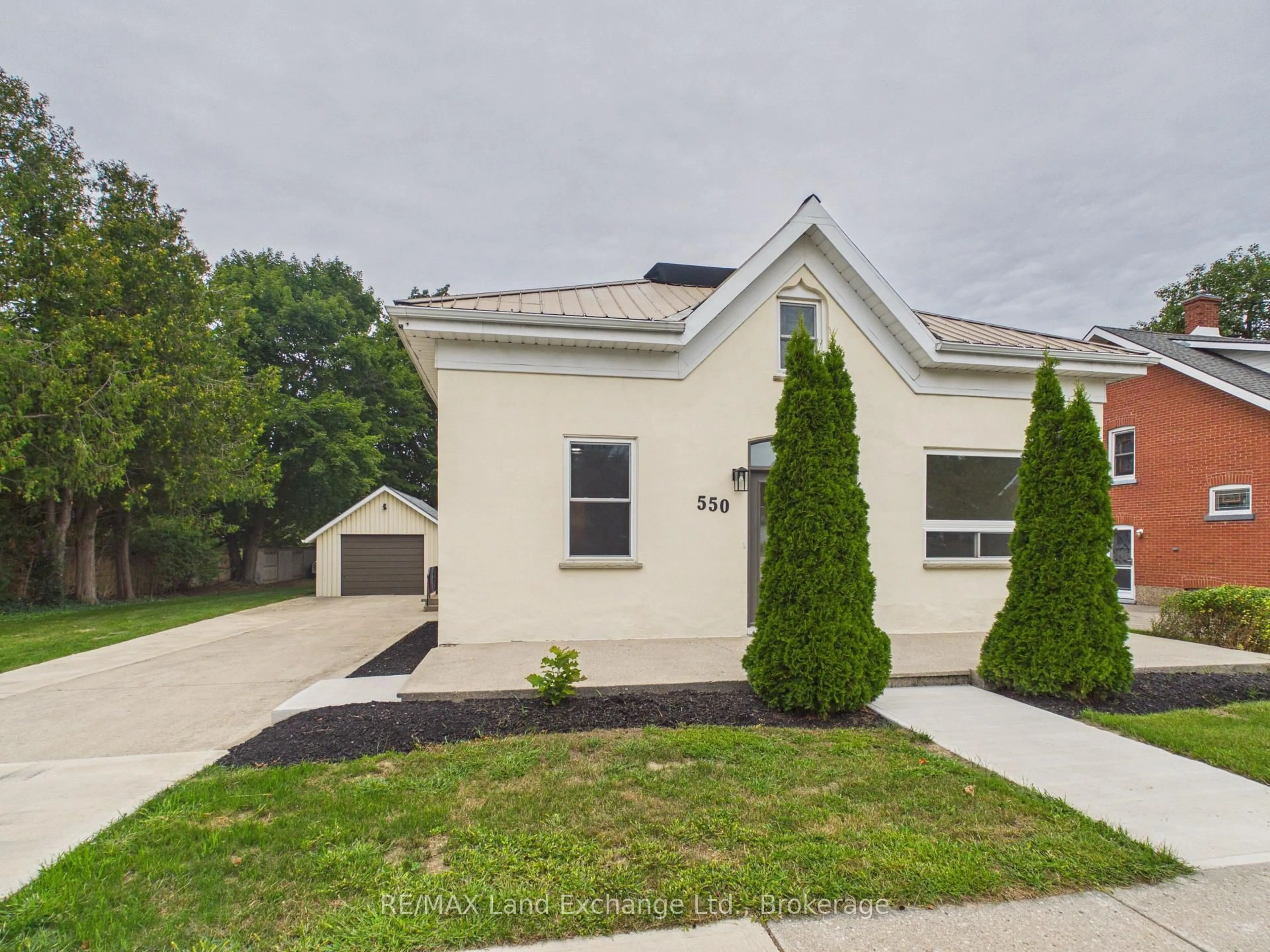 Unknown for 550 Queen St, Kincardine Ontario N2Z 2H9