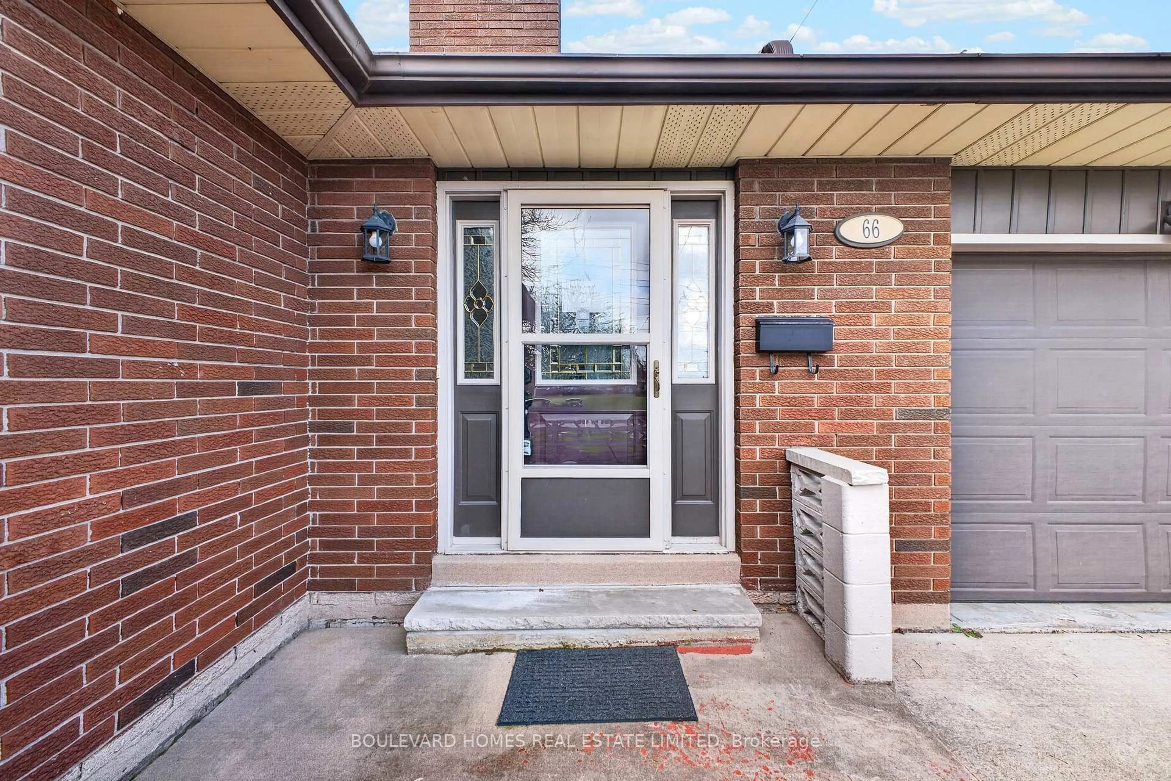 Unknown for 66 Watt Ave, Welland Ontario L3B 1J3