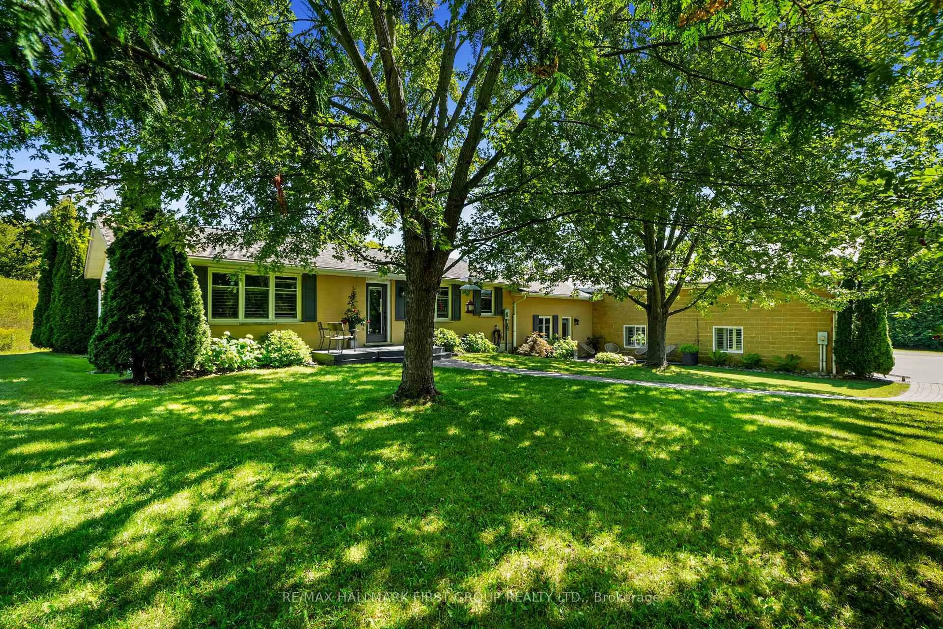 A pic from outside/outdoor area/front of a property/back of a property/a pic from drone, street for 3311 Burnham St, Hamilton Township Ontario K9A 4J7