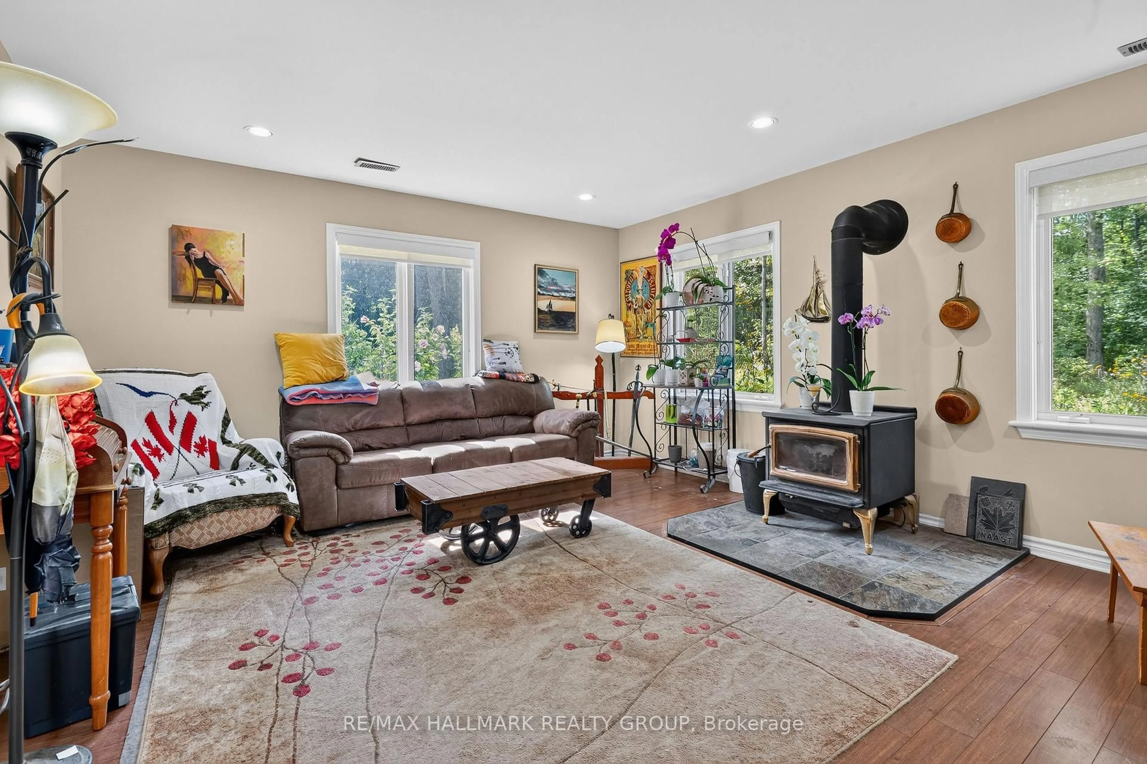 Living room with furniture, unknown for 3212 Dukelow Rd, Edwardsburgh/Cardinal Ontario K0E 1X0