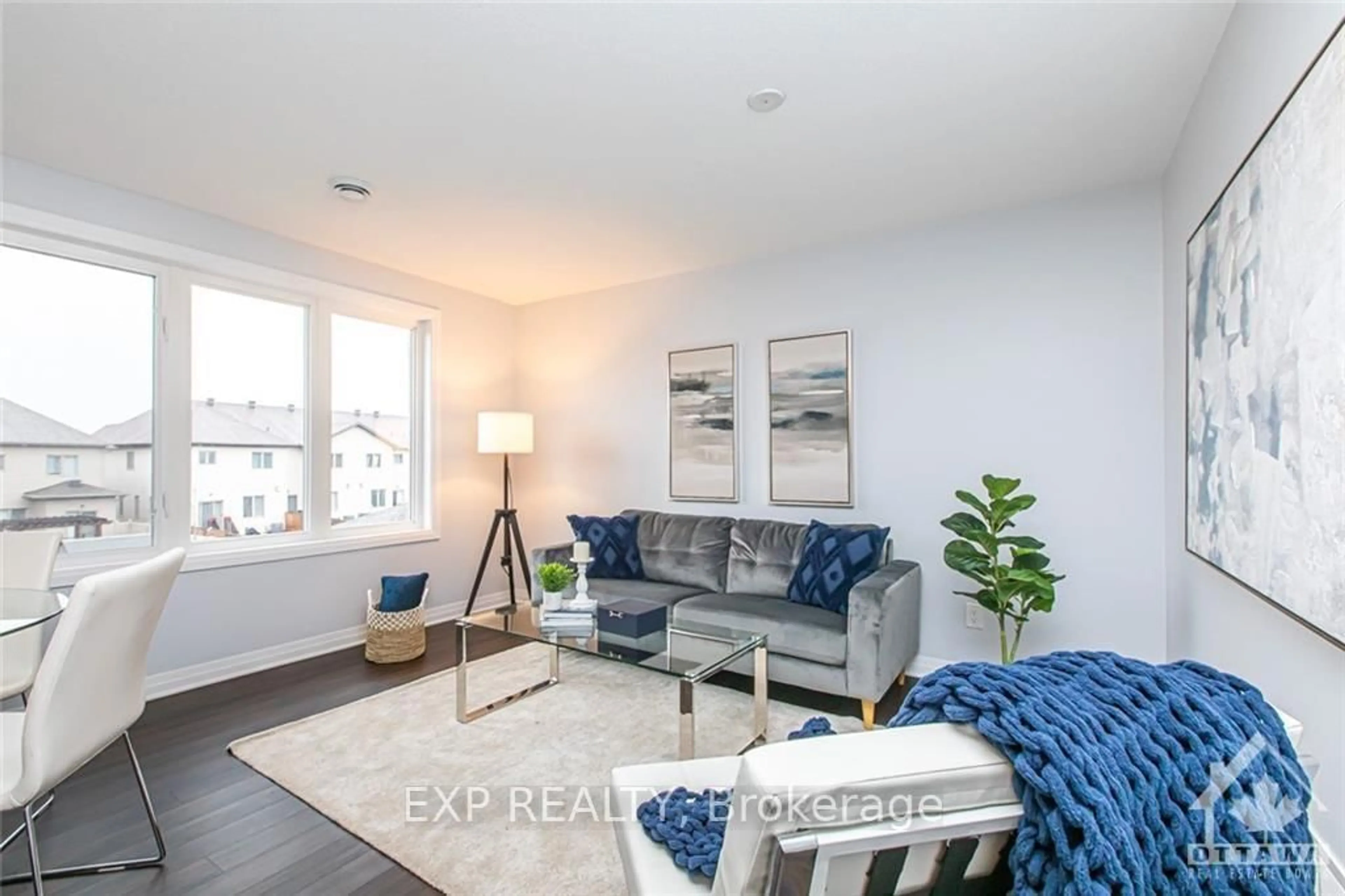 Living room with furniture, unknown for 444 VIA VERONA Ave #B, Ottawa Ontario K2J 6B3