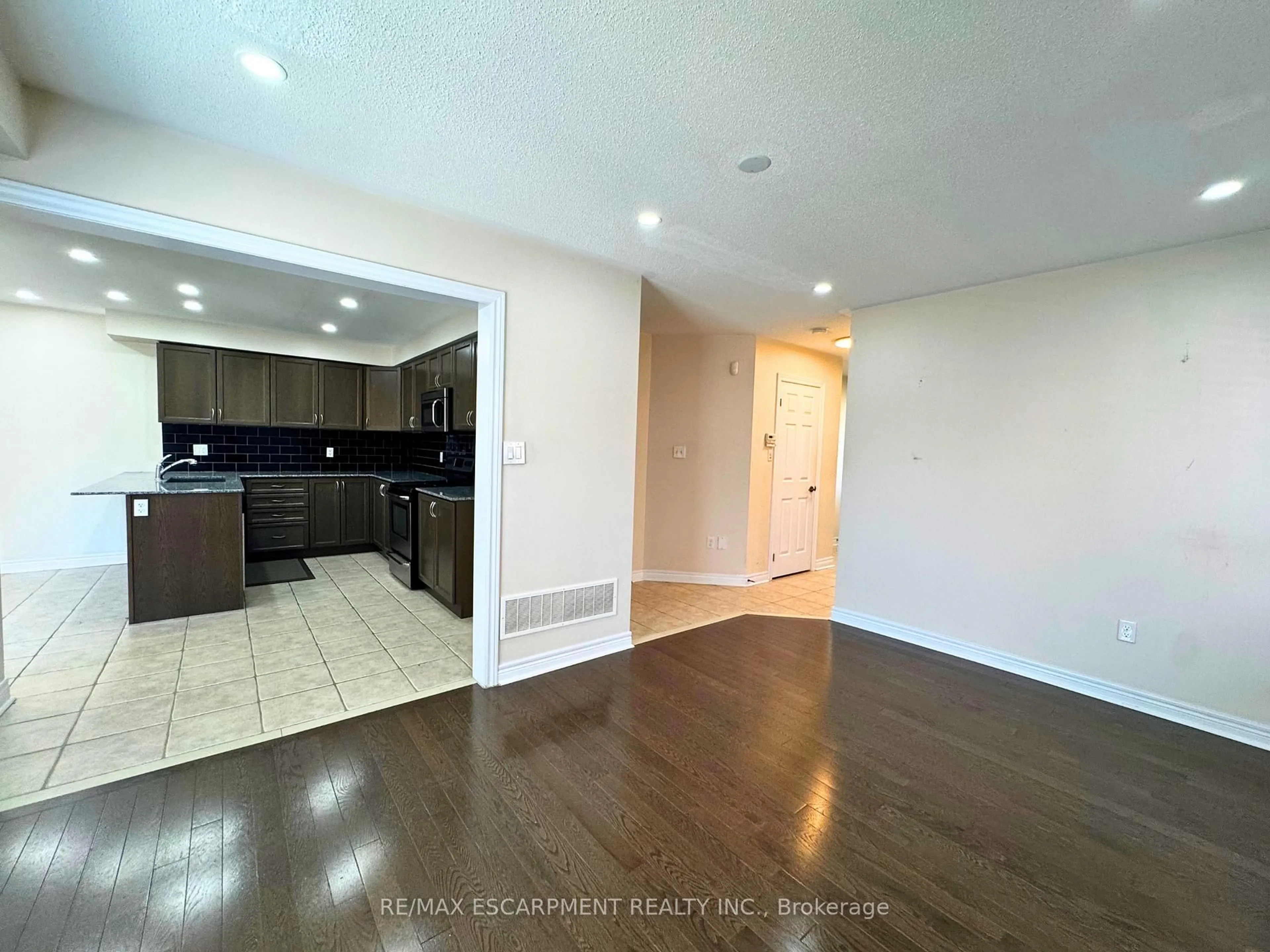 A pic of a room for 11 Keith Cres, Niagara-on-the-Lake Ontario L0S 1J0