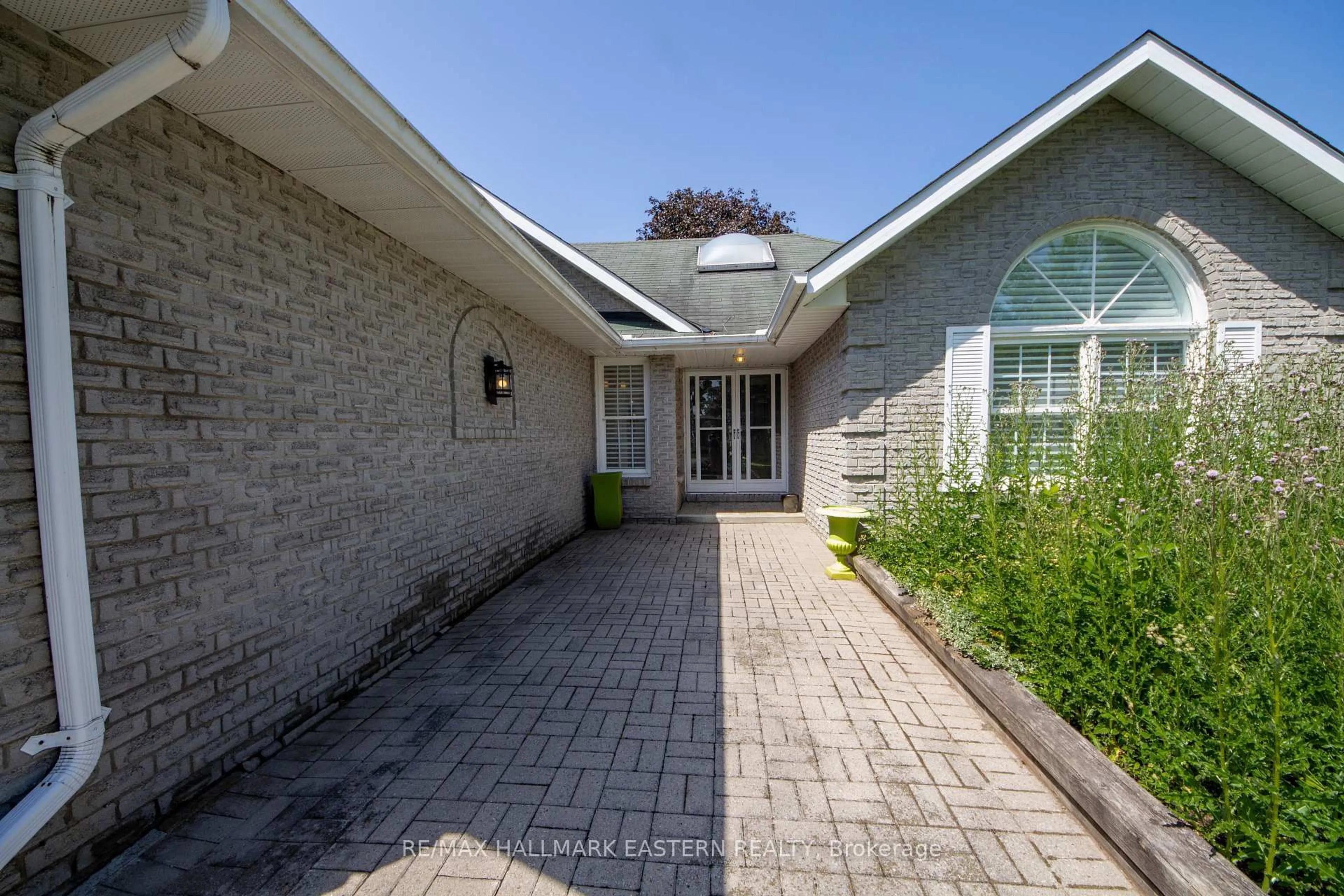 Unknown for 36 Russell Hill Rd, Kawartha Lakes Ontario K0M 1A0