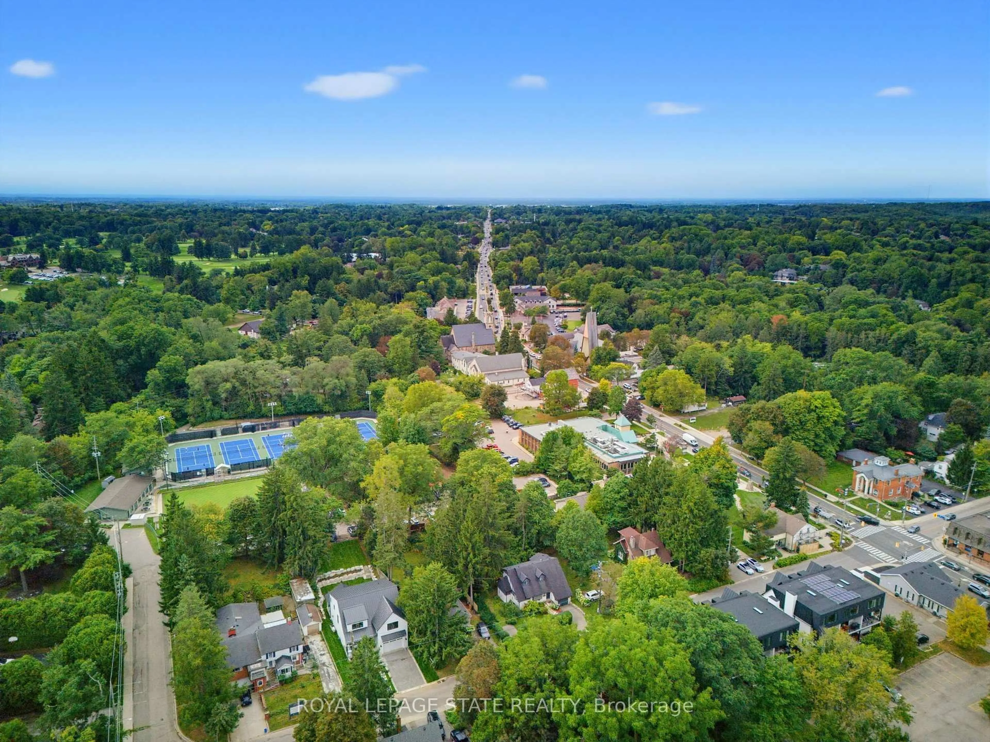 A pic from outside/outdoor area/front of a property/back of a property/a pic from drone, unknown for 56 Academy St, Hamilton Ontario L9G 2Y1