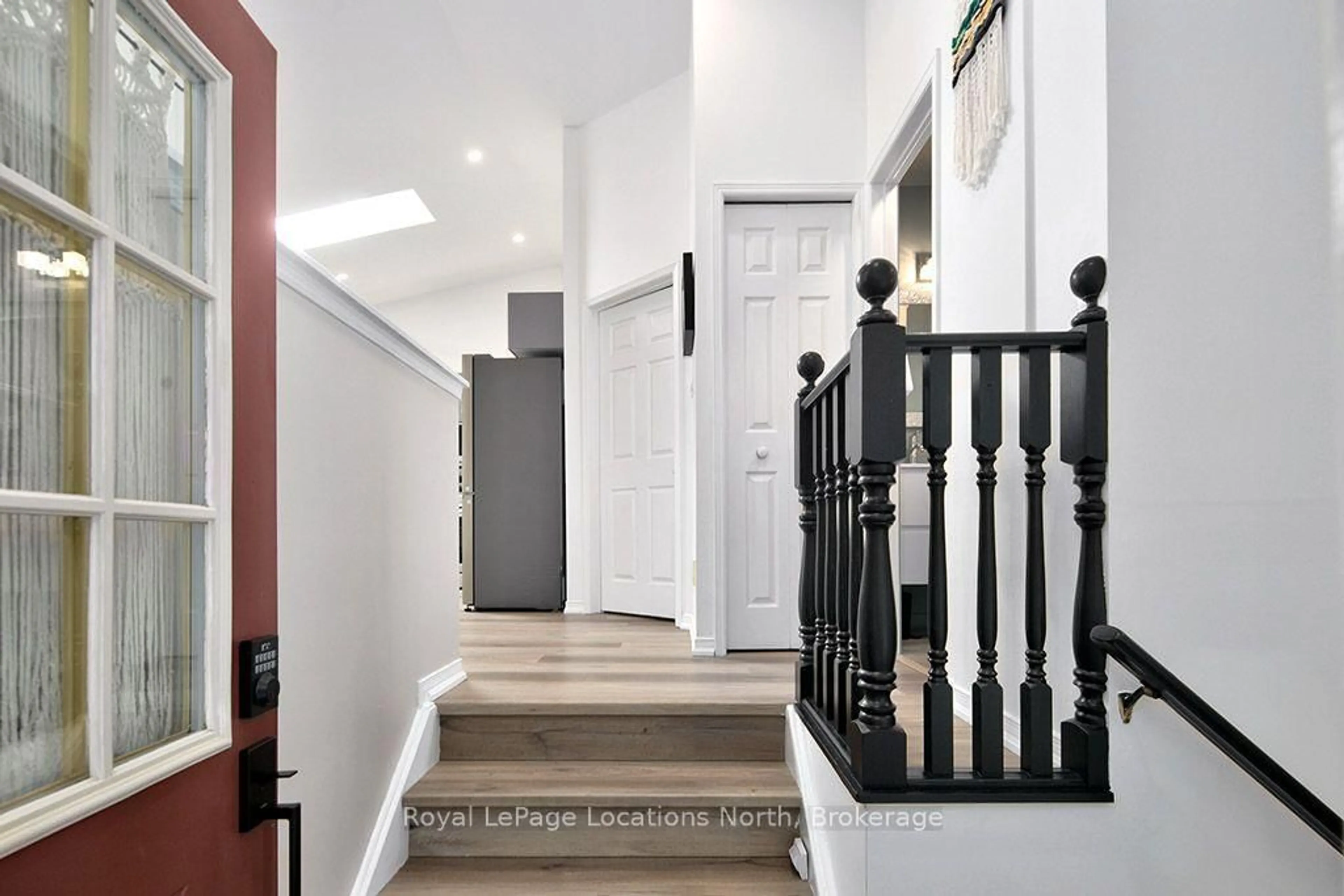 Indoor entryway for 150 Victoria St #146, Blue Mountains Ontario N0H 2P0