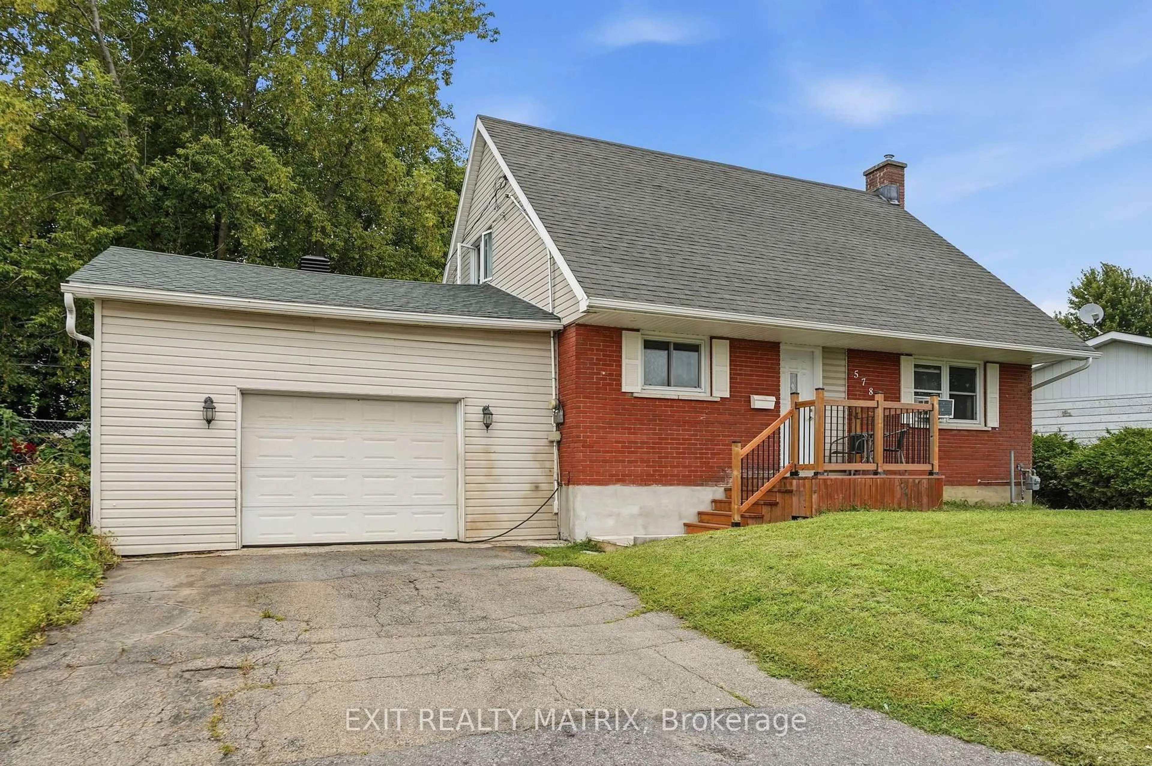 Unknown for 578 James St, Hawkesbury Ontario K6A 1T9