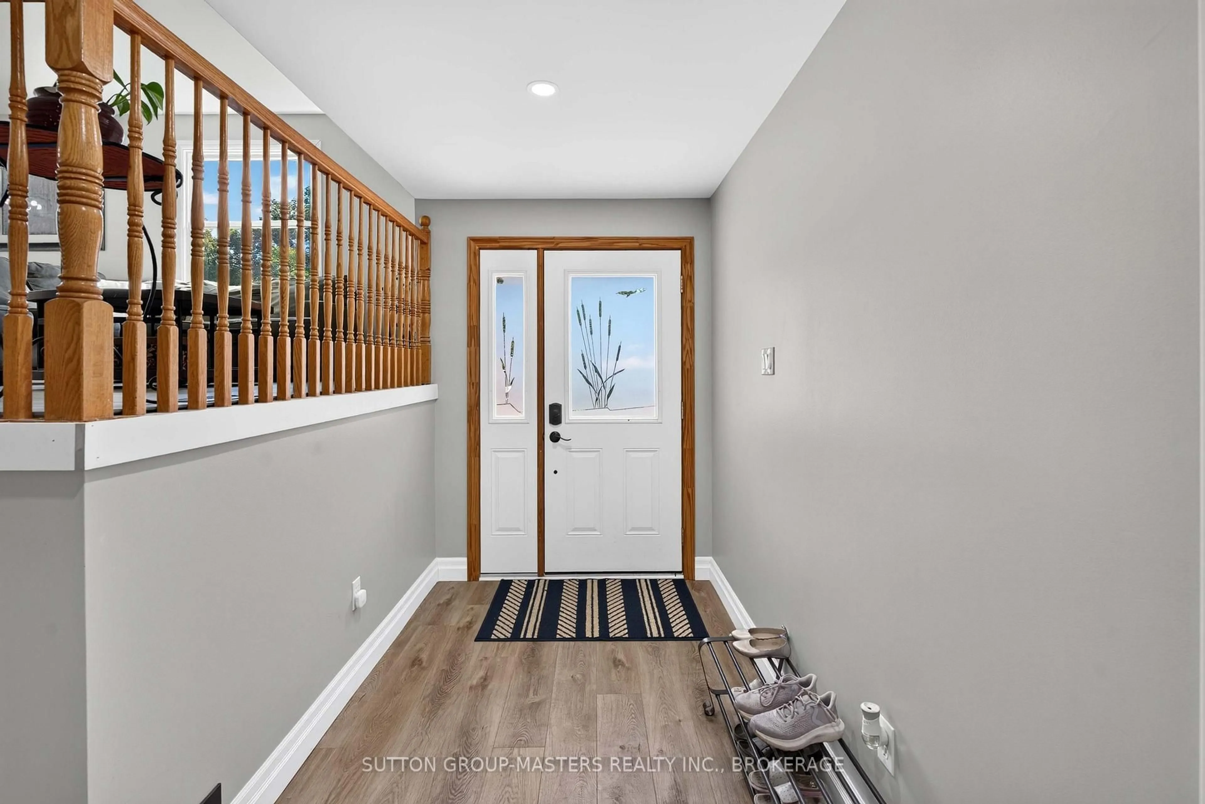 Indoor entryway for 4393 Wolfe Swamp Rd, Harrowsmith Ontario K0H 1V0