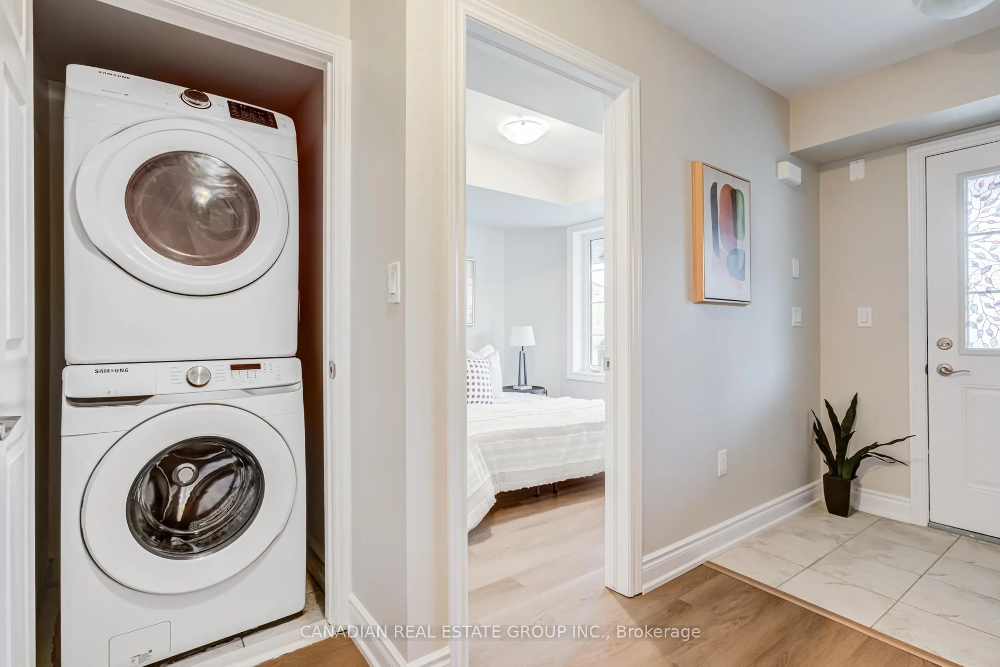 Laundry room for 582 Linden Dr #68, Cambridge Ontario N3H 0C9