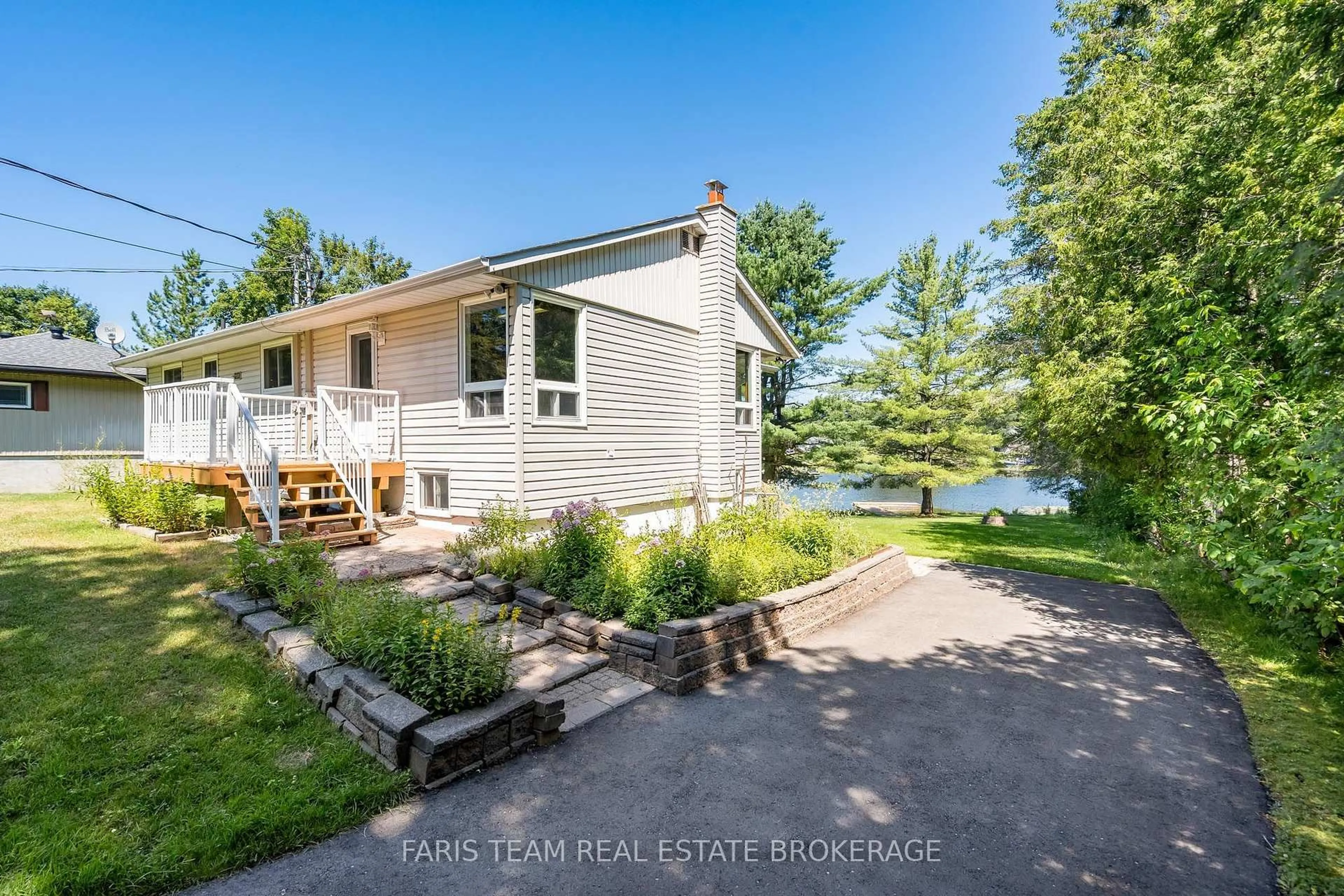 A pic from outside/outdoor area/front of a property/back of a property/a pic from drone, water/lake/river/ocean view for 48 Heath Valley Tr, Georgian Bay Ontario L0K 1S0
