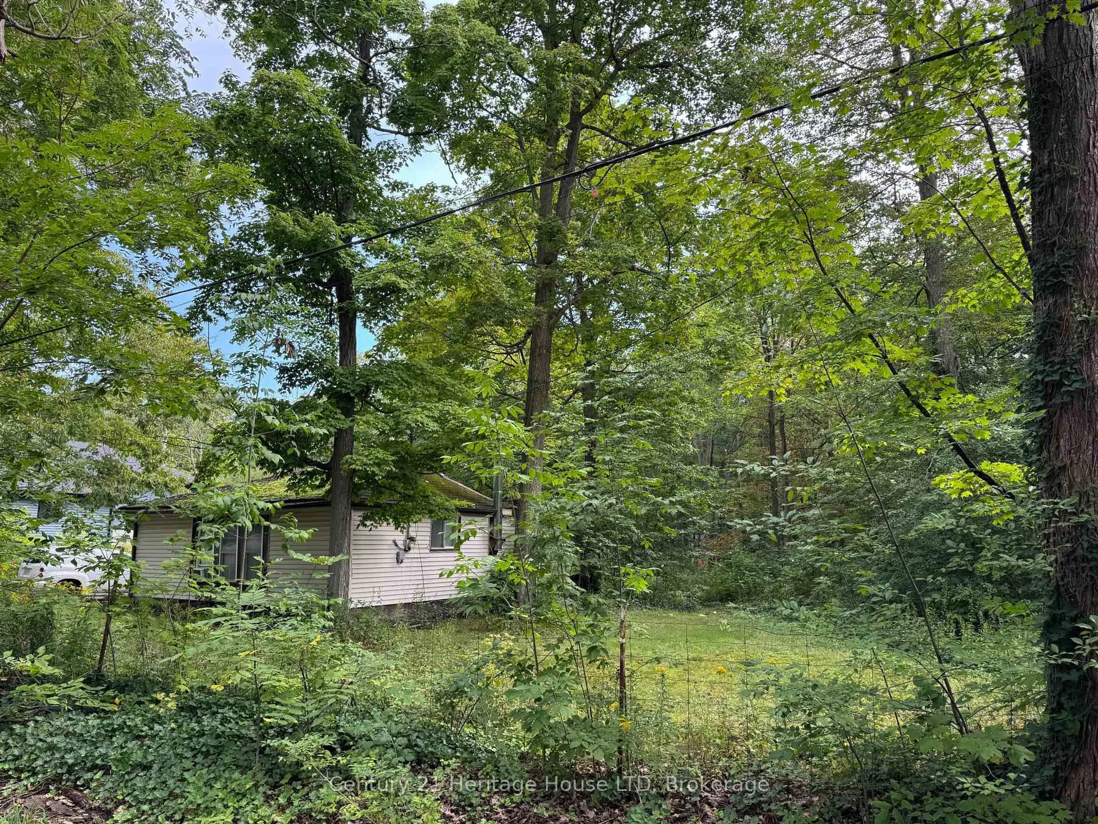 Shed for 1008 Ridgewood Ave, Fort Erie Ontario L0S 1N0