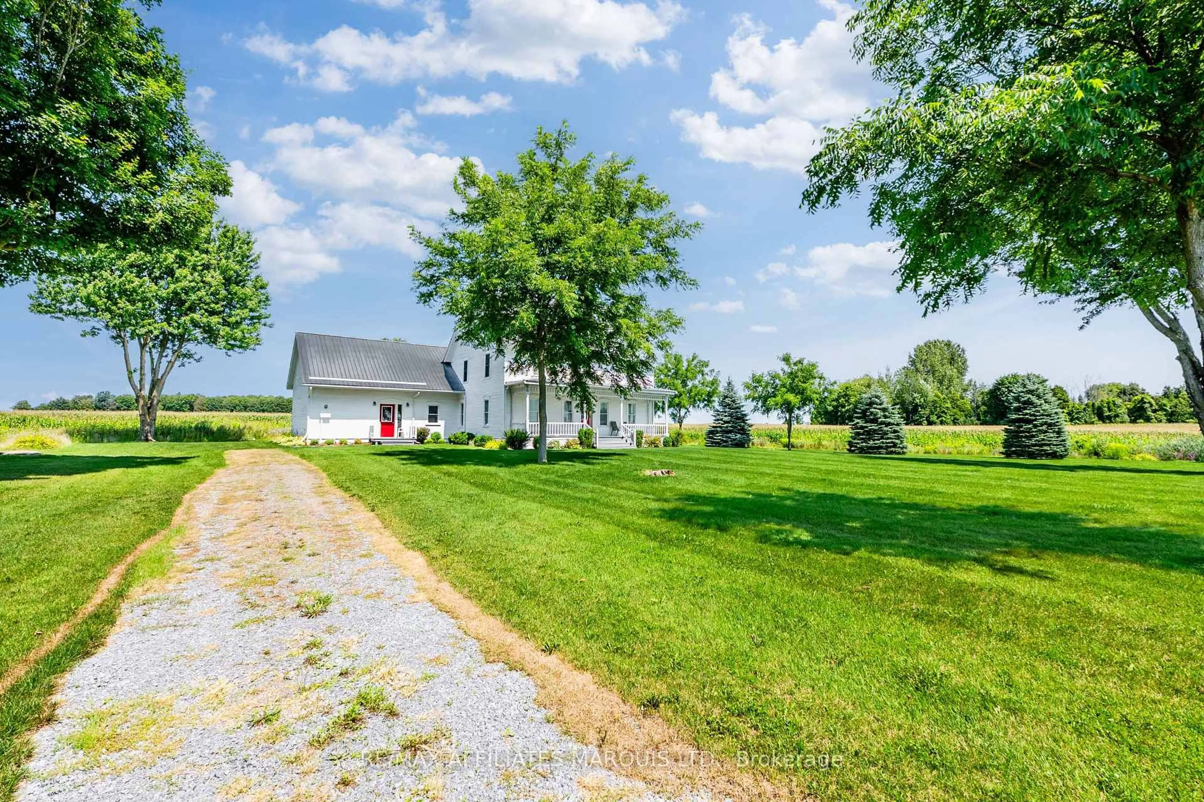A pic from outside/outdoor area/front of a property/back of a property/a pic from drone, unknown for 18269 North Branch Rd, South Glengarry Ontario K0C 1S0