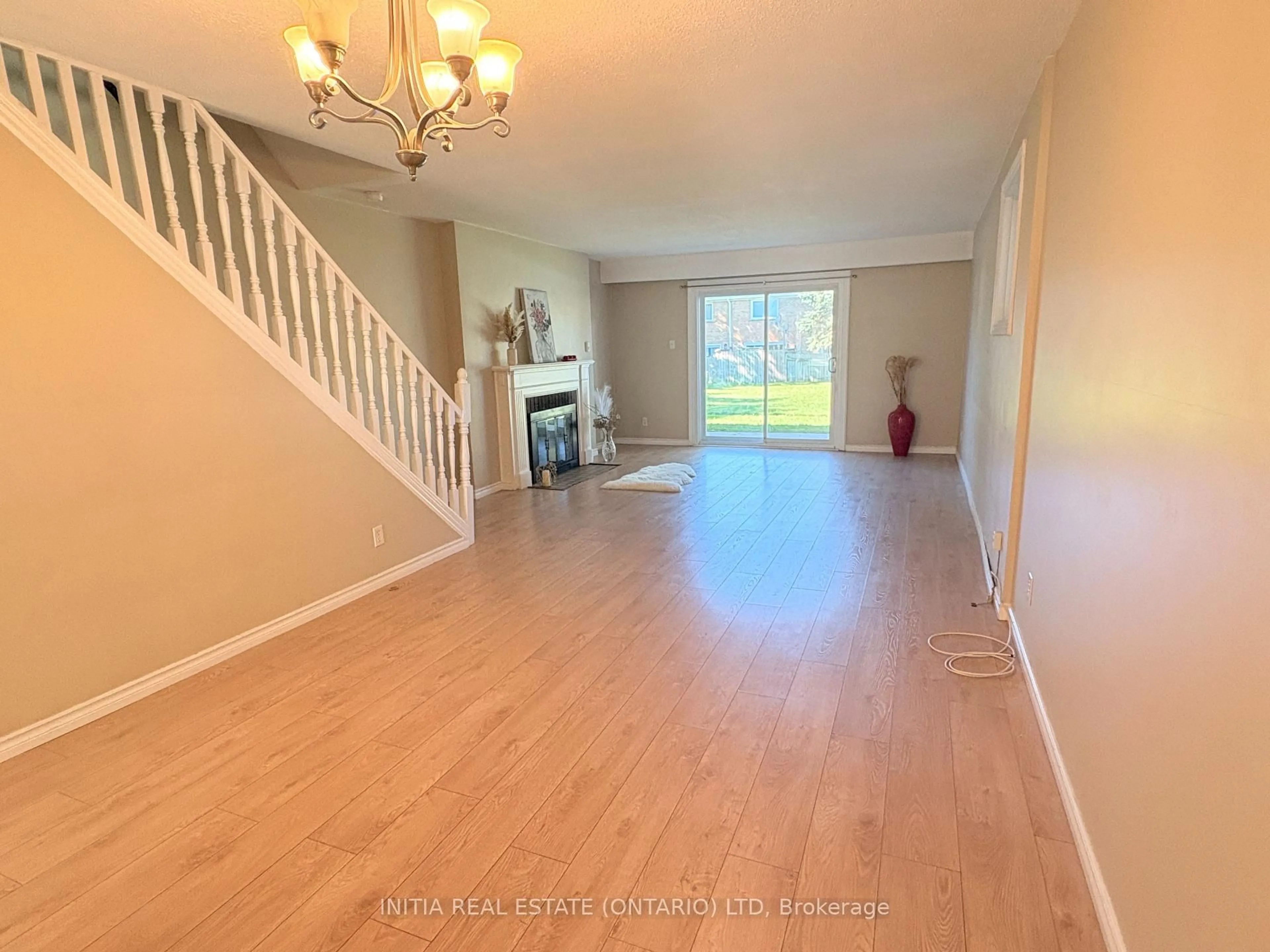 A pic of a room for 47 Arbour Glen Cres, London East Ontario N5Y 1Z9