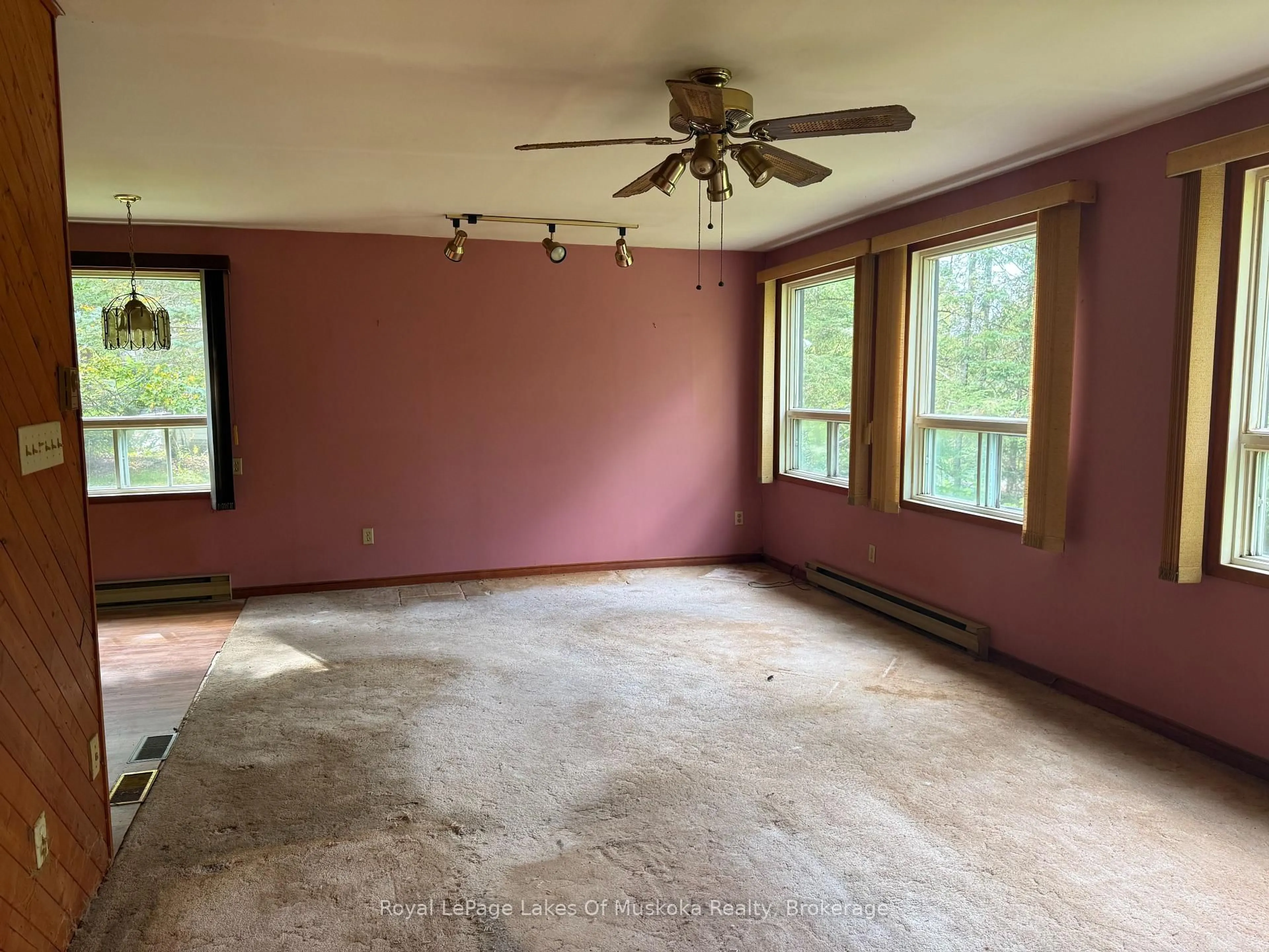 A pic of a room for 1046 River Haven Rd, Bracebridge Ontario P1L 1X1