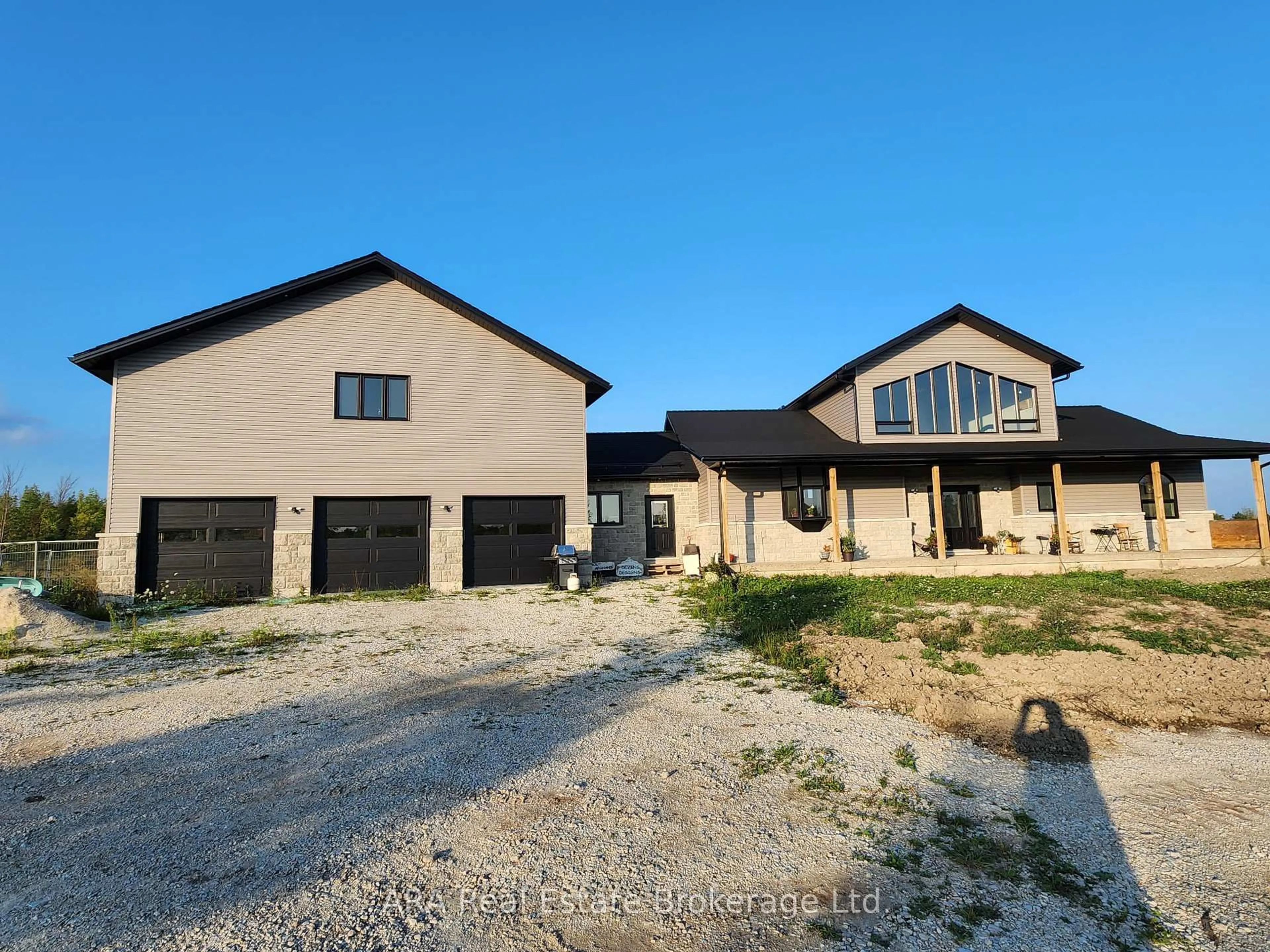 A pic from outside/outdoor area/front of a property/back of a property/a pic from drone, building for 245211 22 Sdrd, Meaford Ontario N4L 1W5