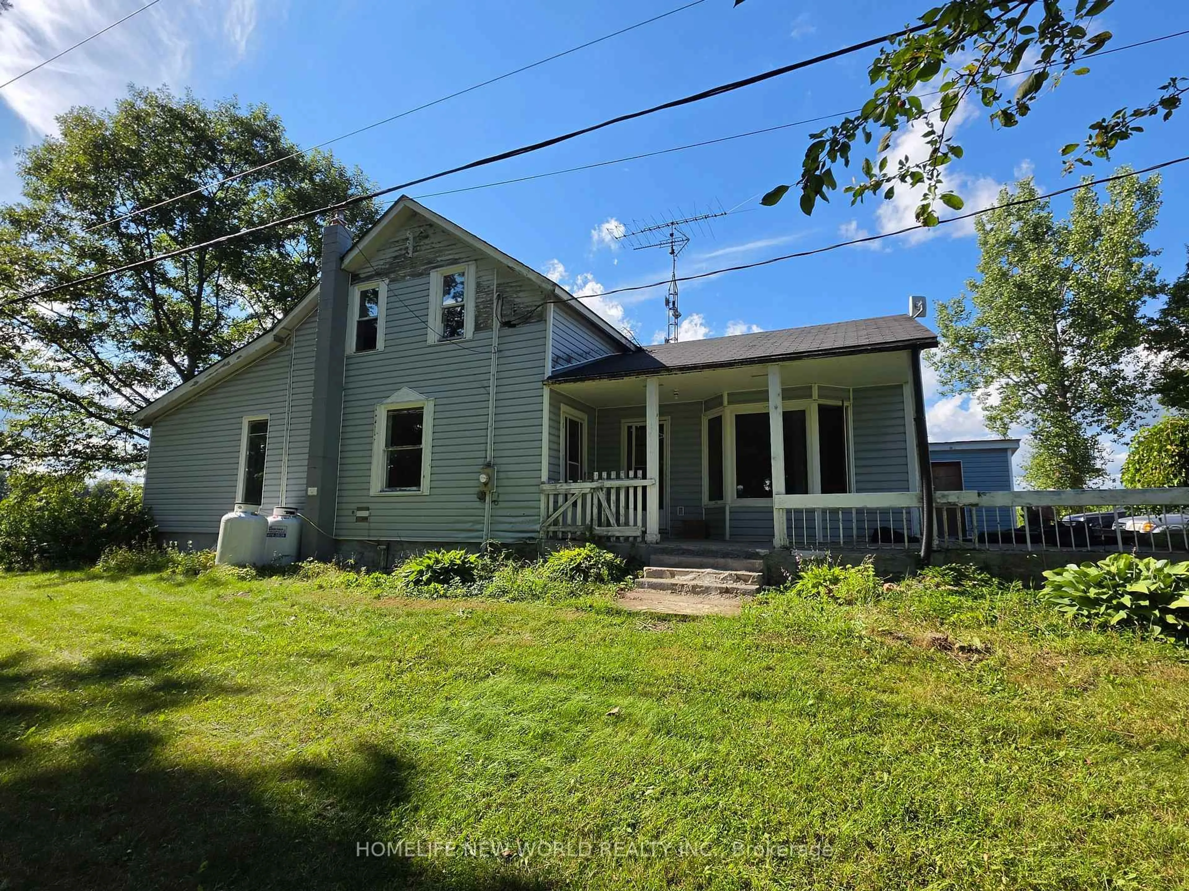 A pic from outside/outdoor area/front of a property/back of a property/a pic from drone, building for 814 THOMASBURG Rd, Madoc Ontario K0K 2K0