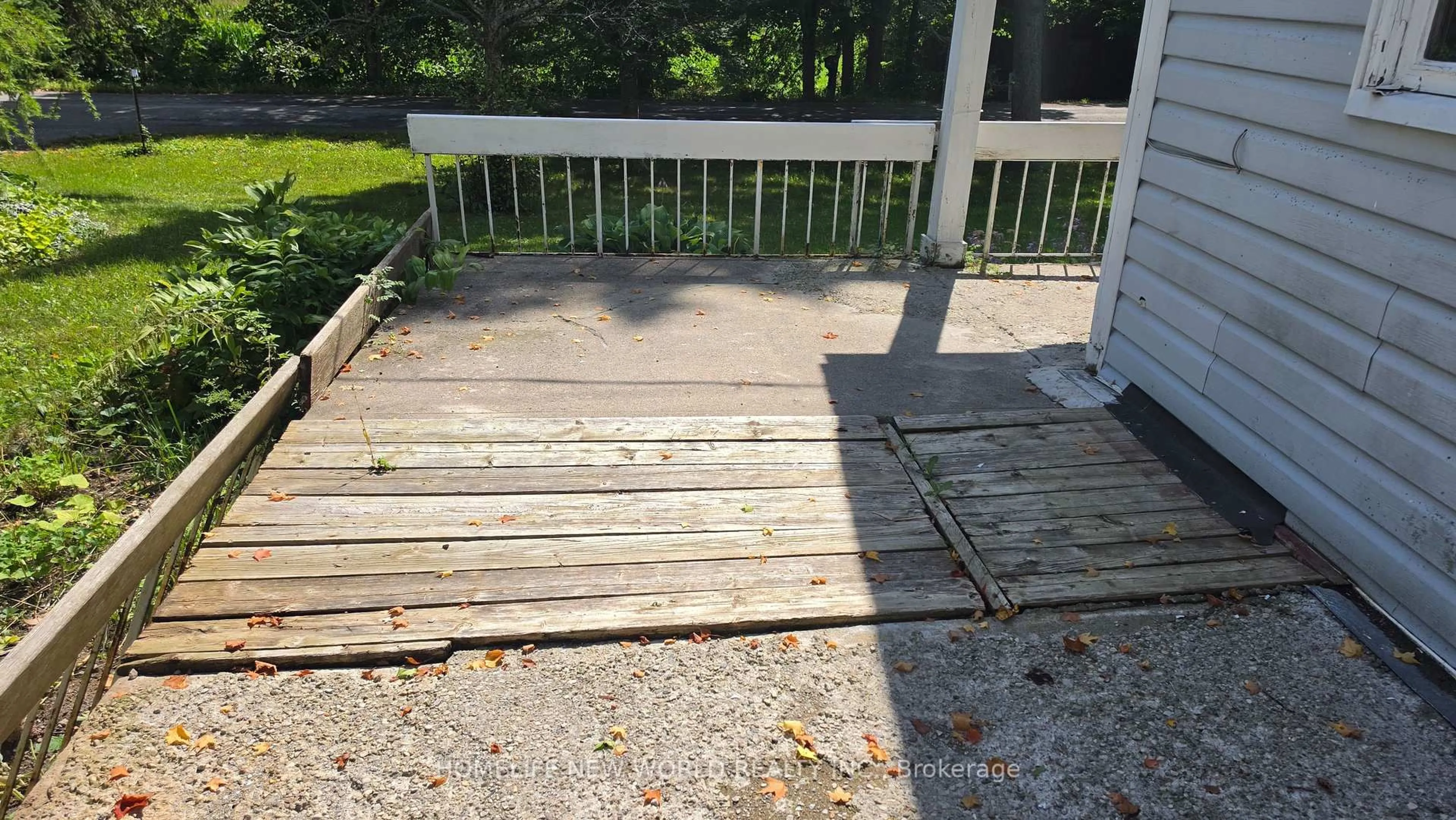 Patio, street for 814 THOMASBURG Rd, Madoc Ontario K0K 2K0