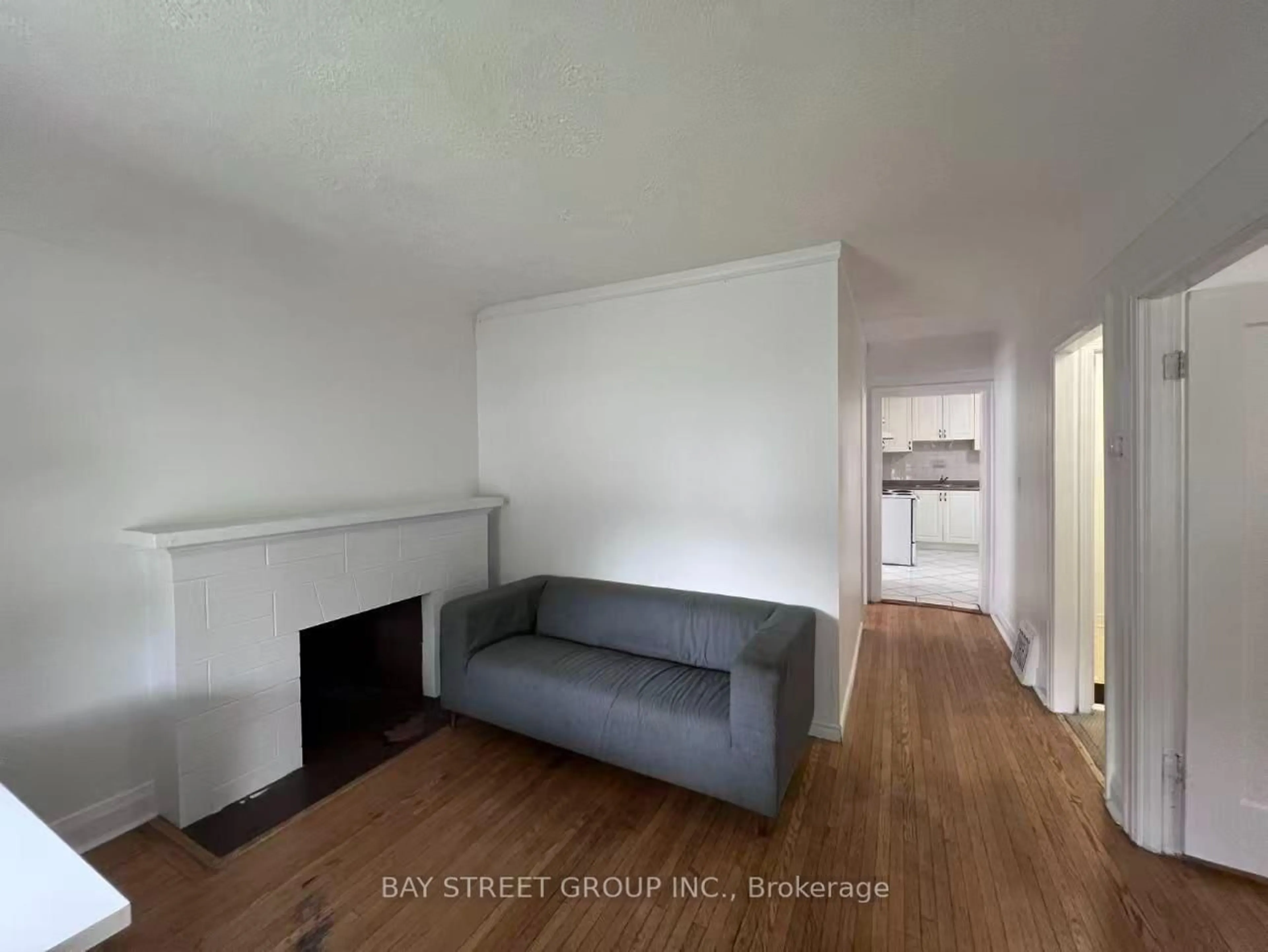 A pic of a room for 125 Broadway Ave, Hamilton Ontario L8S 2W2