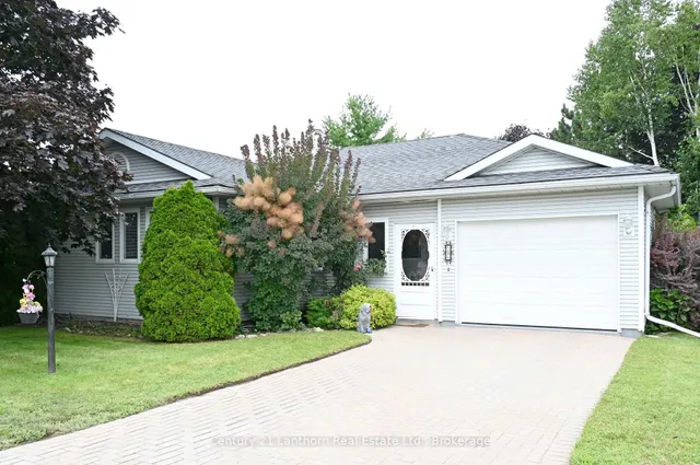 1 Reynolds Pl, Prince Edward County 2