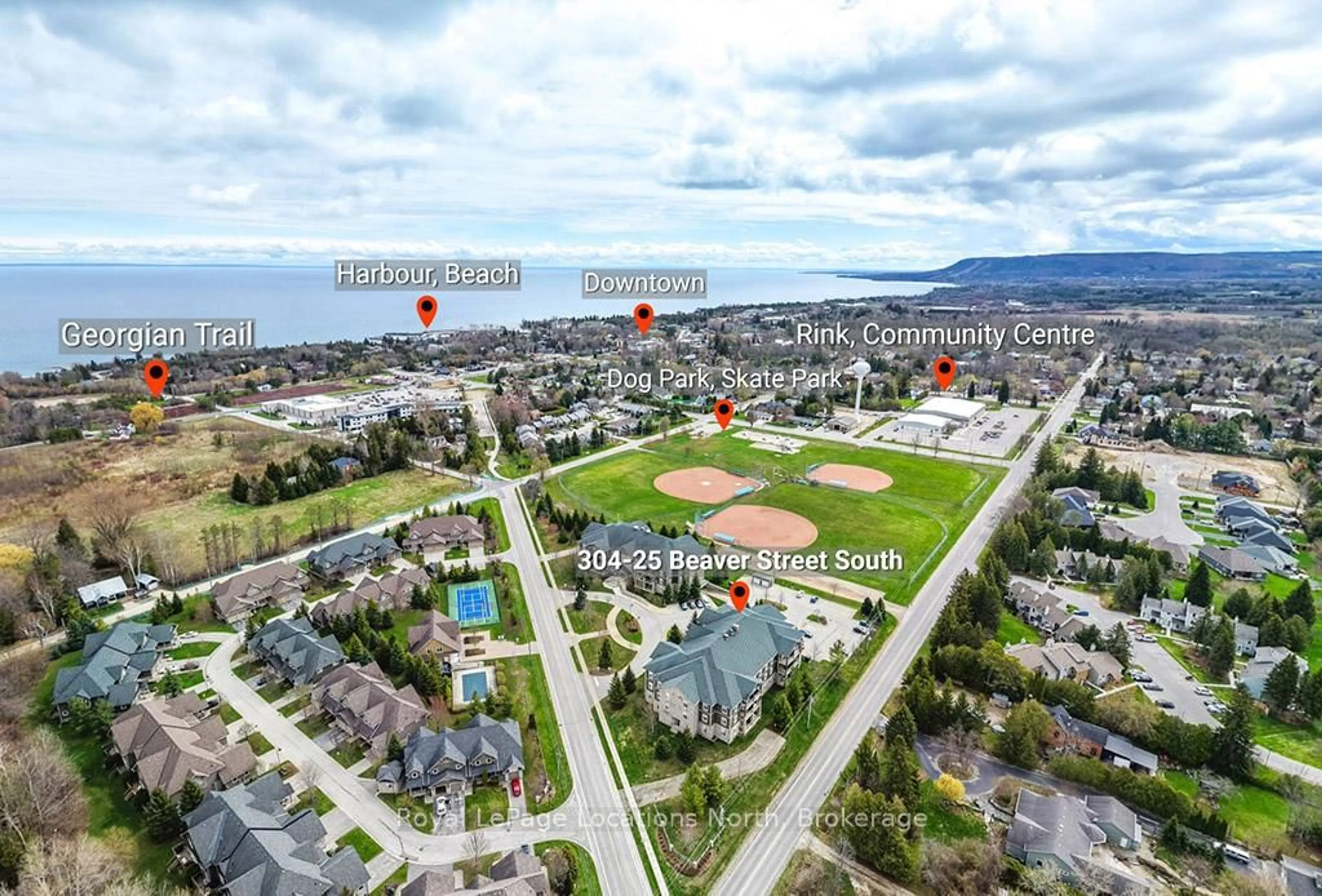 A pic from outside/outdoor area/front of a property/back of a property/a pic from drone, mountain view for 25 Beaver St #304, Blue Mountains Ontario N0H 2P0