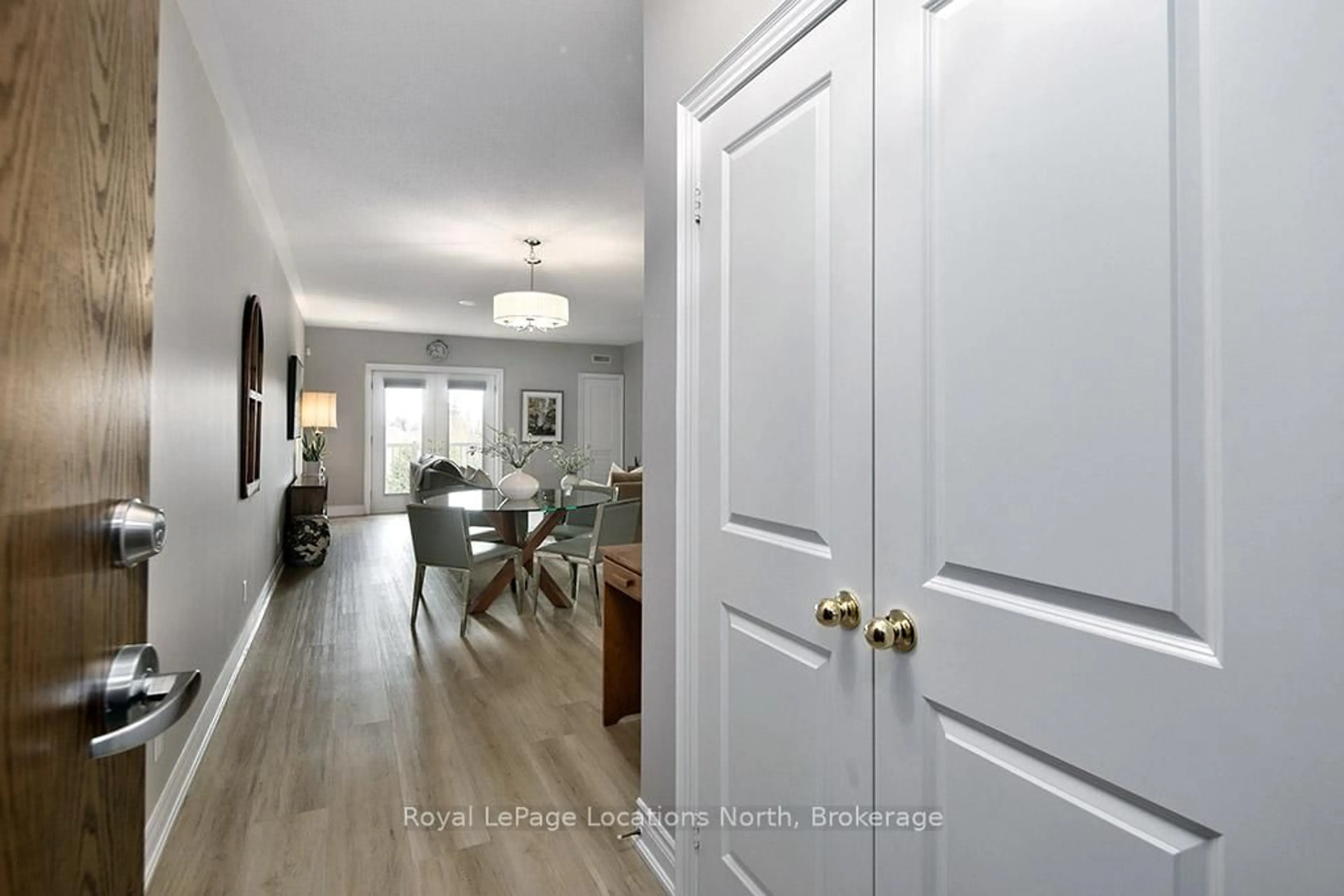 Indoor entryway for 25 Beaver St #304, Blue Mountains Ontario N0H 2P0