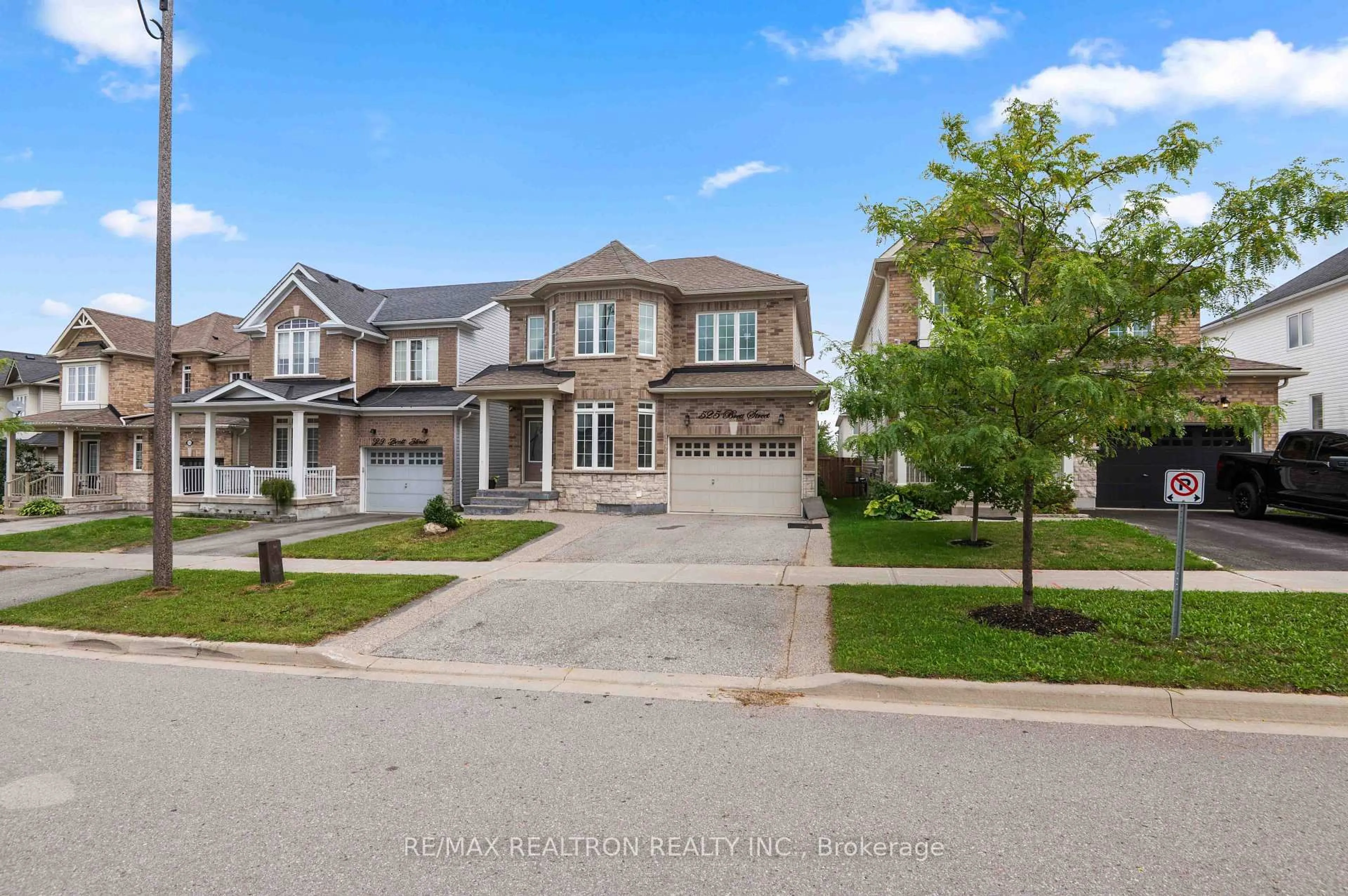 Home with brick exterior material, street for 525 Brett St, Shelburne Ontario L9V 3V5