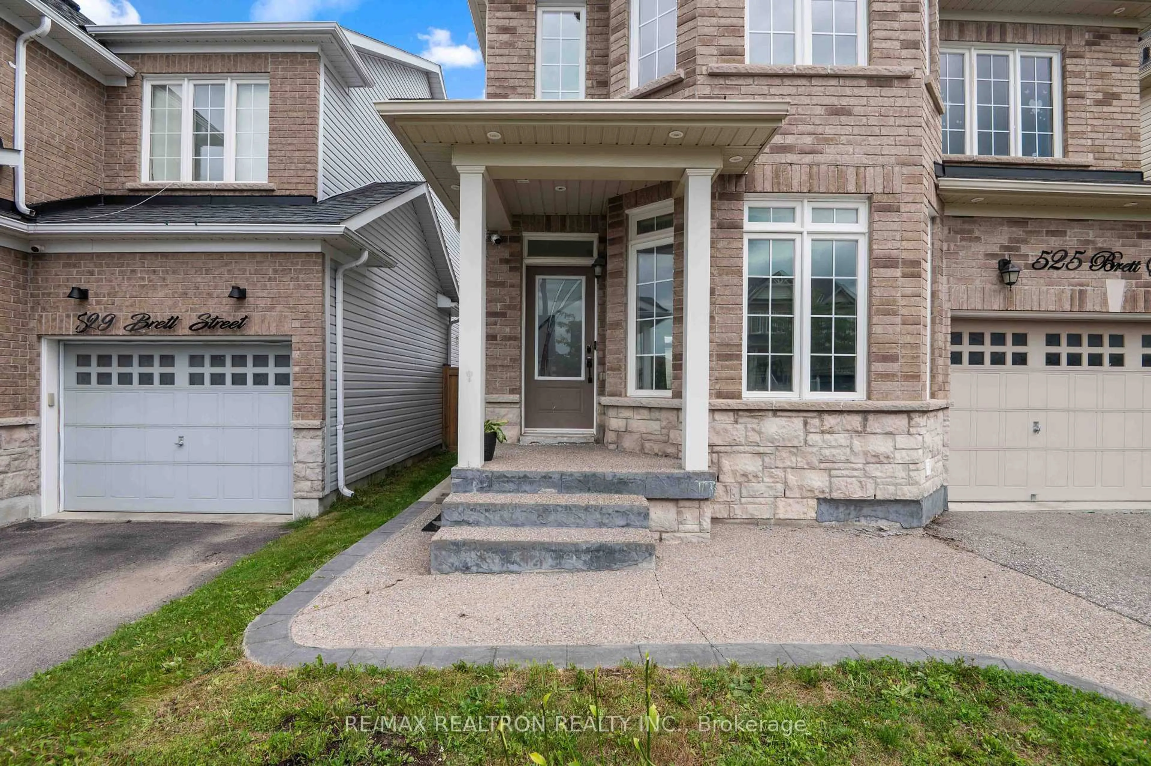 Home with brick exterior material, street for 525 Brett St, Shelburne Ontario L9V 3V5