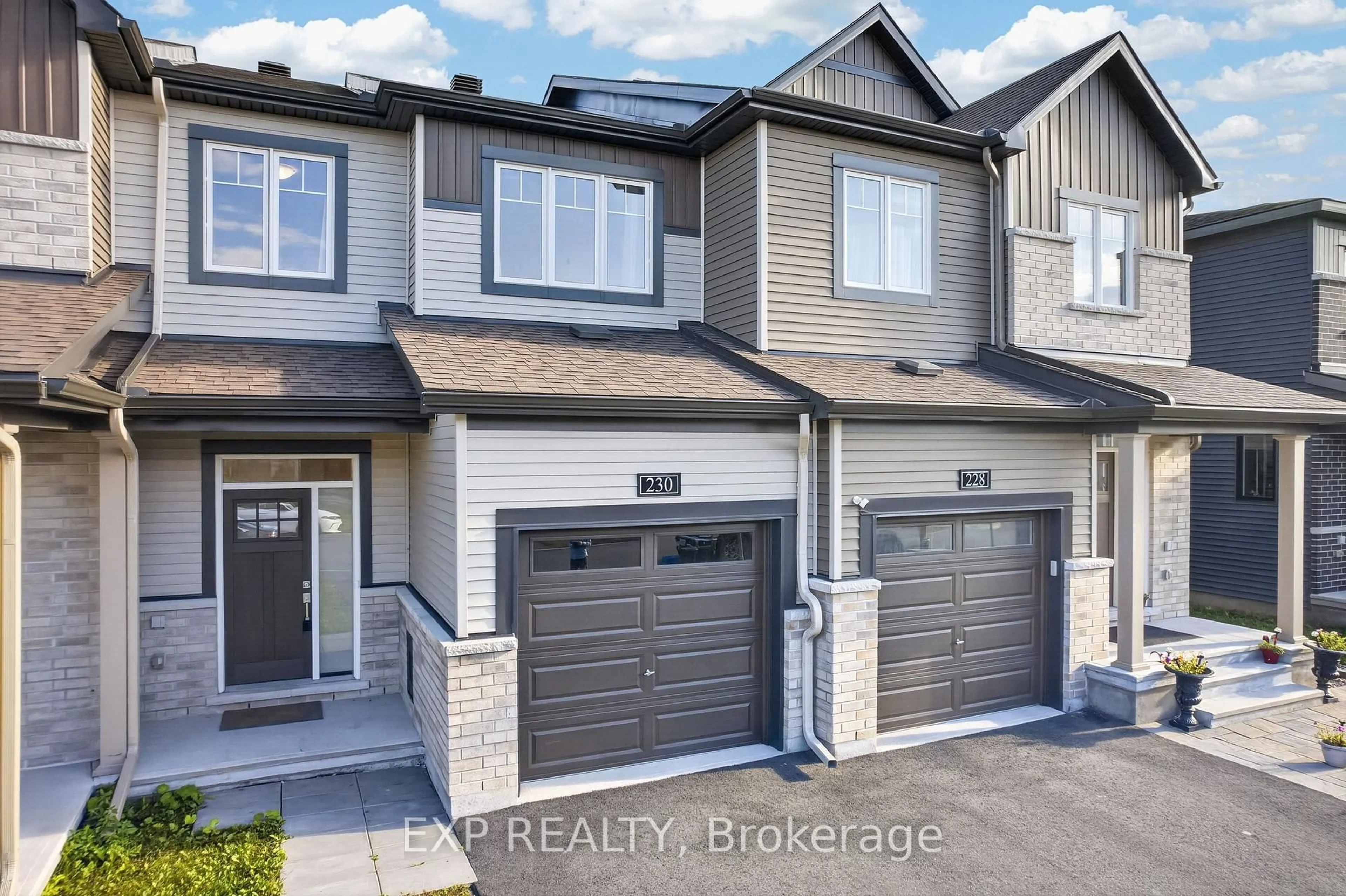 A pic from outside/outdoor area/front of a property/back of a property/a pic from drone, street for 230 Shallow Pond Pl, Ottawa Ontario K4A 5P3
