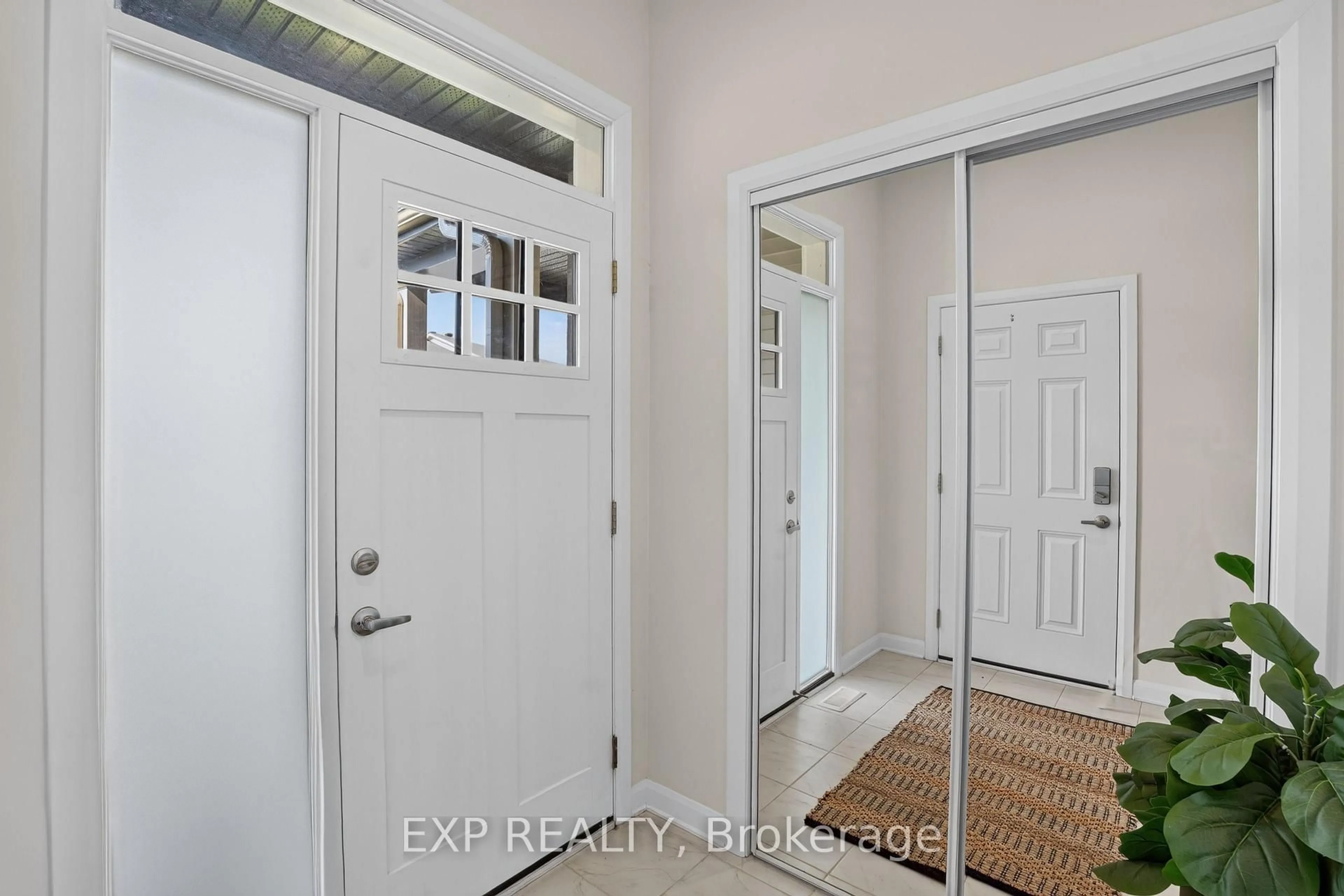 Indoor entryway for 230 Shallow Pond Pl, Ottawa Ontario K4A 5P3