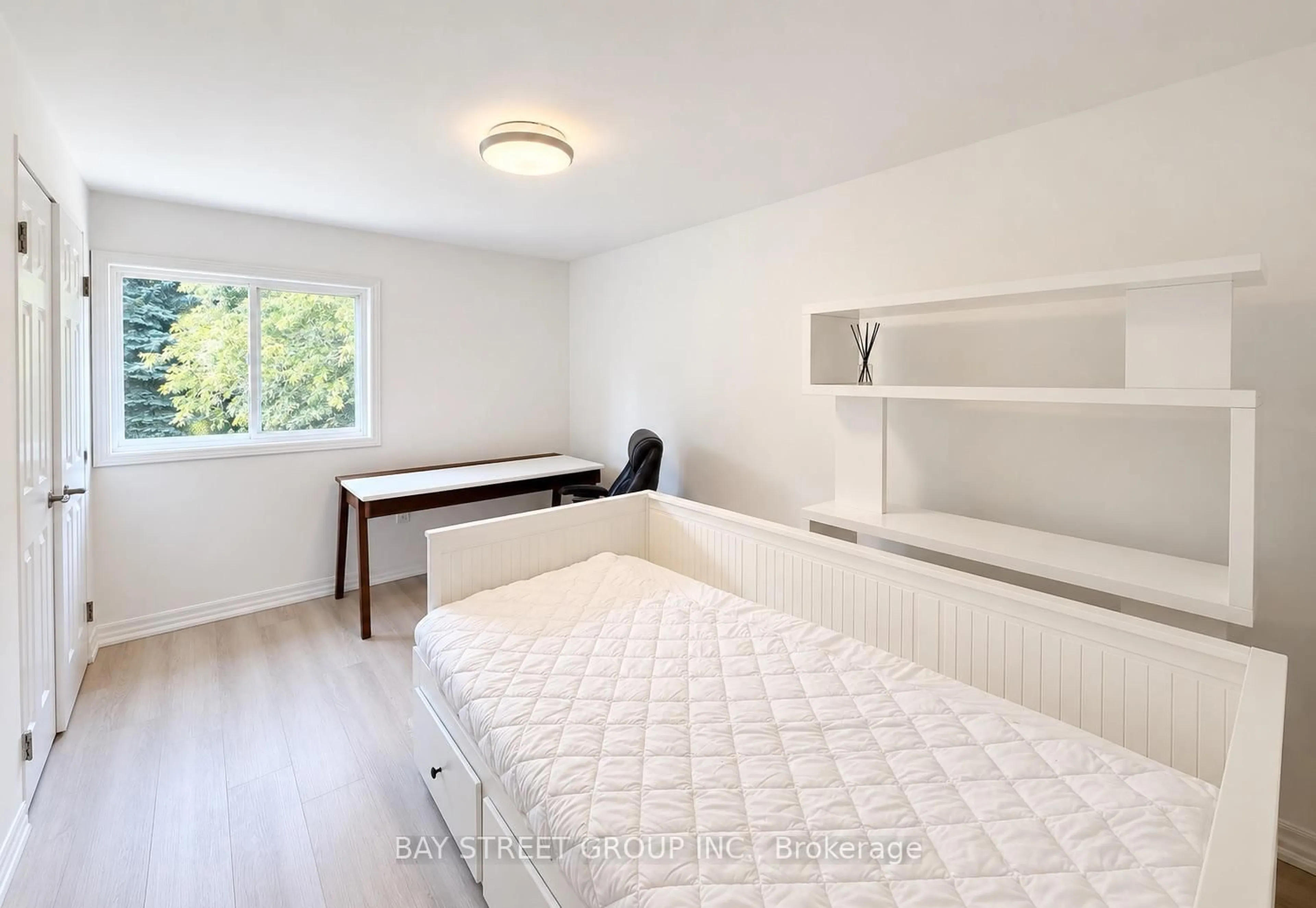 A pic of a room for 513 Mariner Dr, Waterloo Ontario N2K 3Y7
