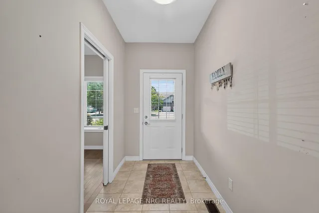 82 Maple St, Port Colborne 3