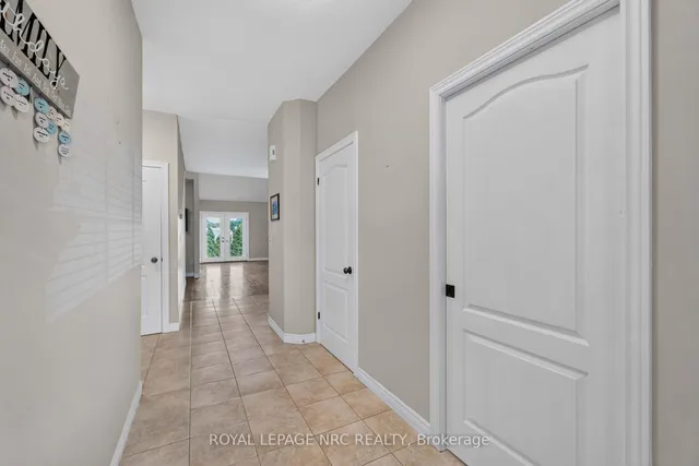 82 Maple St, Port Colborne 5