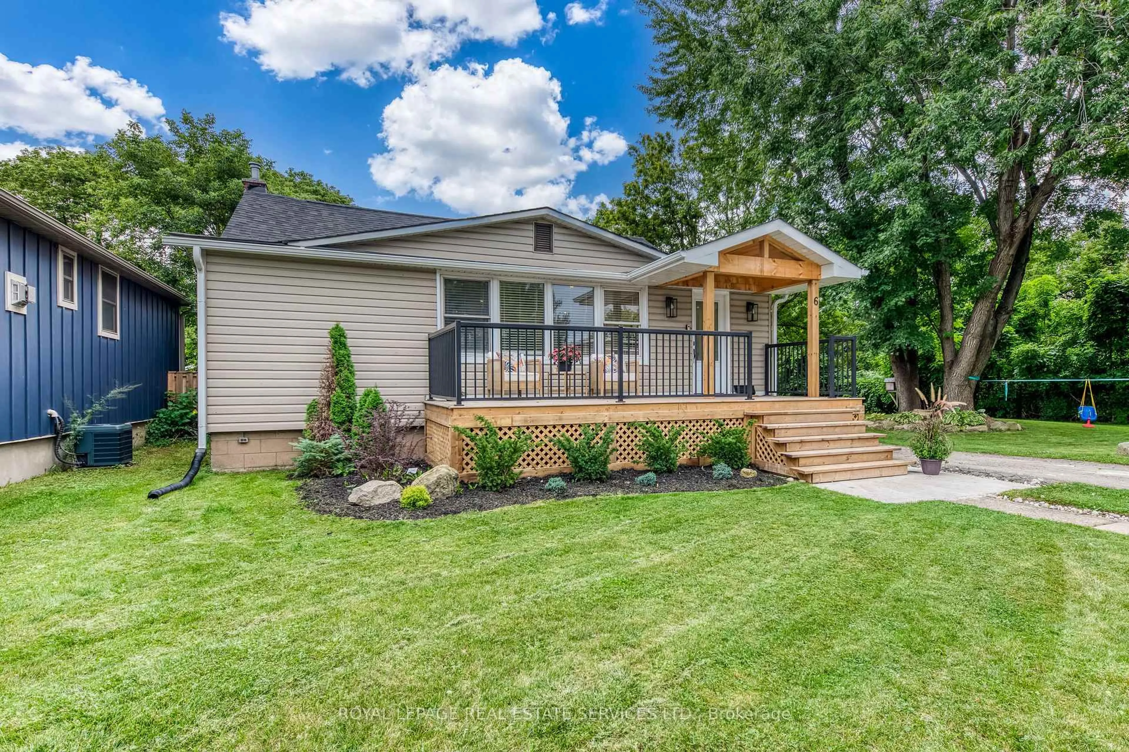 Home with vinyl exterior material, street for 6 Rembe Ave, Hamilton Ontario L8H 7G6