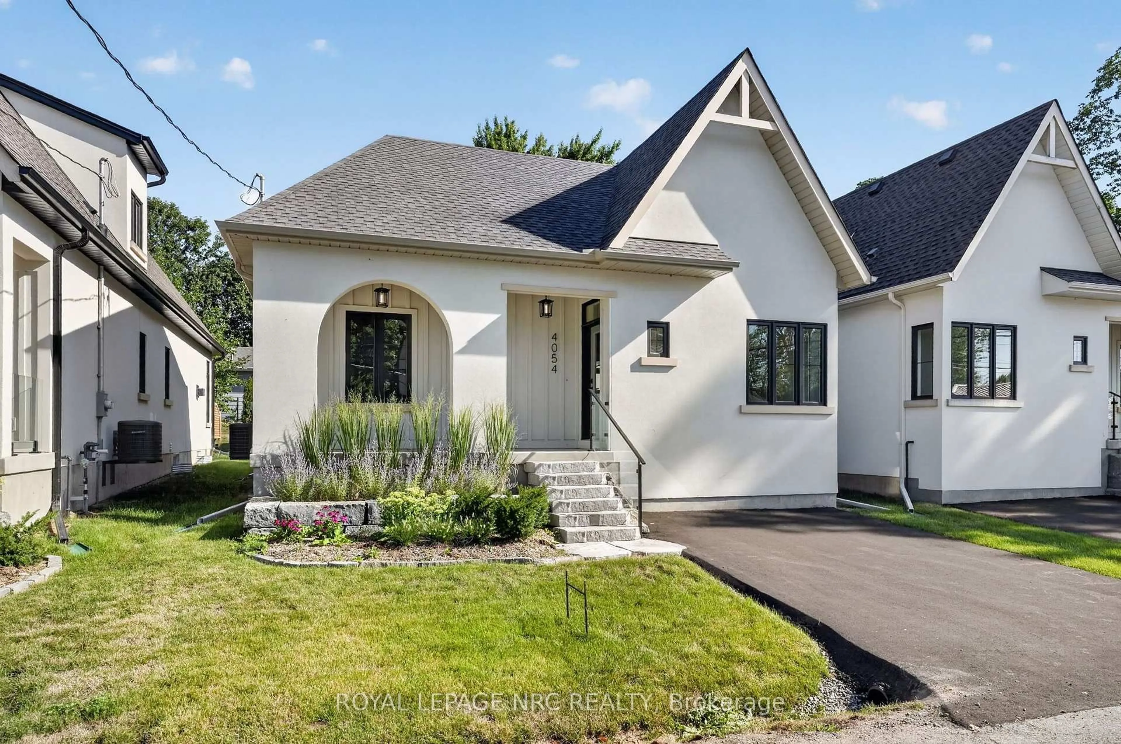 Home with brick exterior material, street for 4054 Glenspring Rd, Fort Erie Ontario L0S 1B0