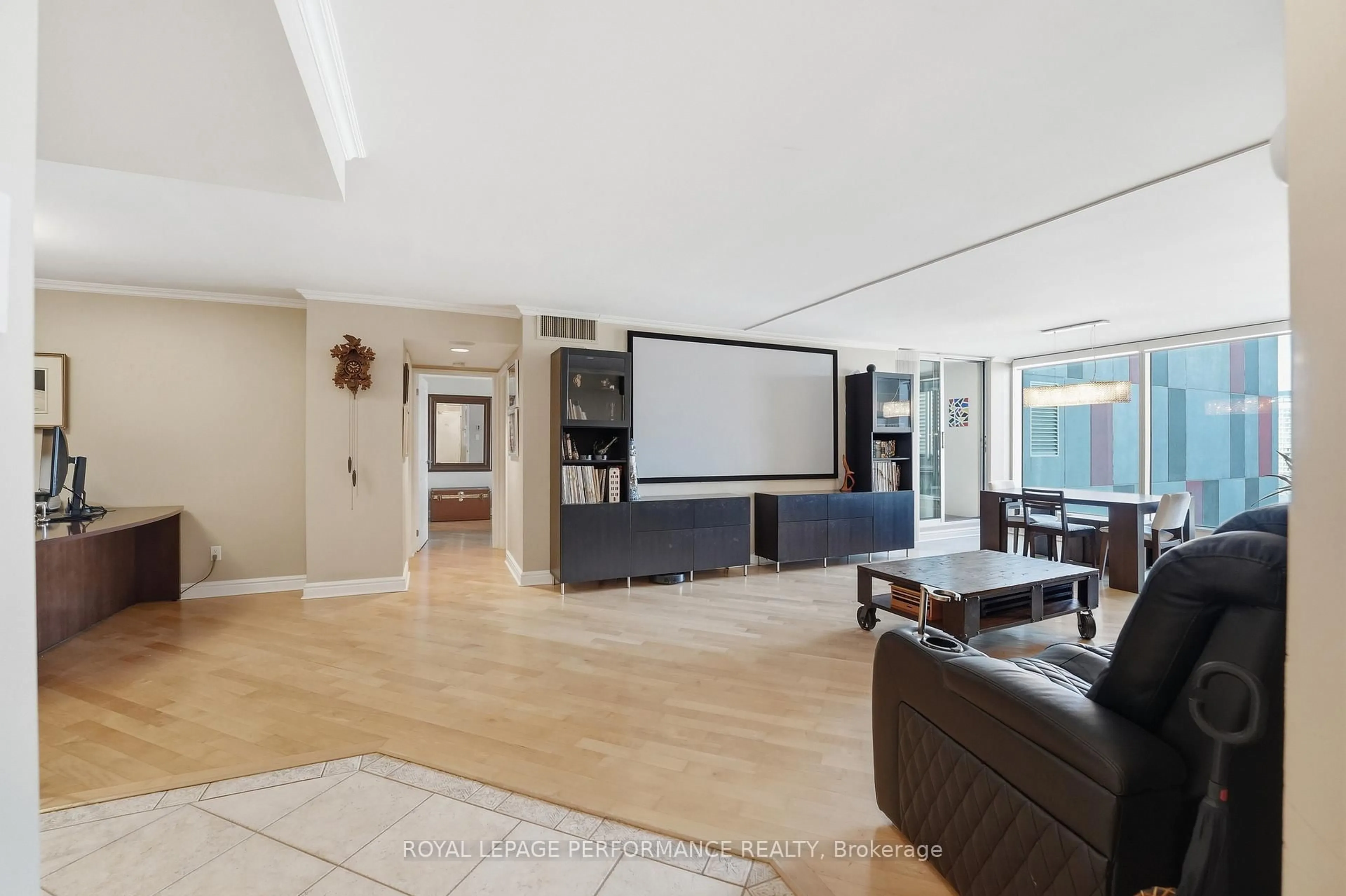 Unknown for 160 George St #1601, Ottawa Ontario K1N 9M2