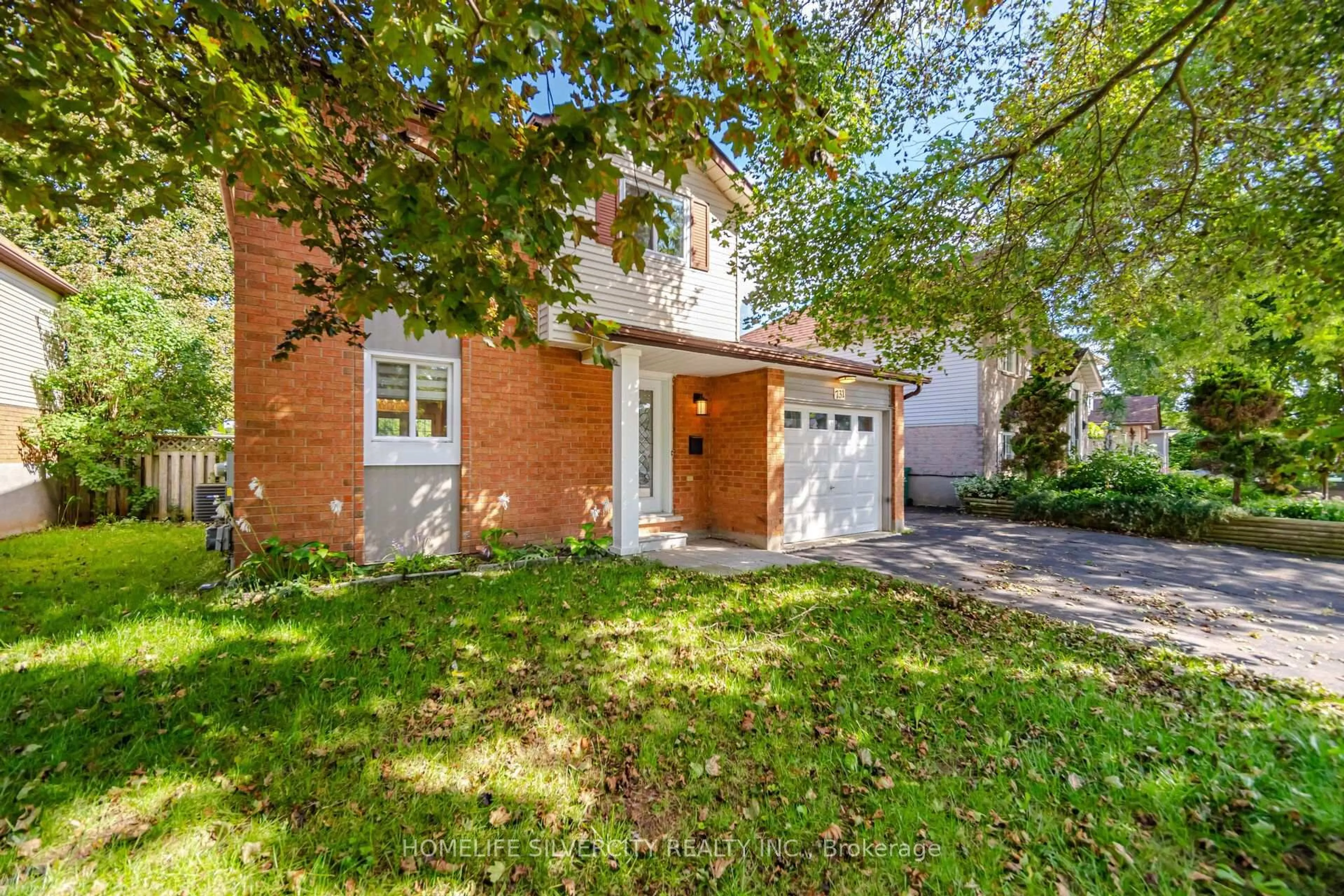 Home with brick exterior material, street for 731 Elgin St, Cambridge Ontario N1R 7W5